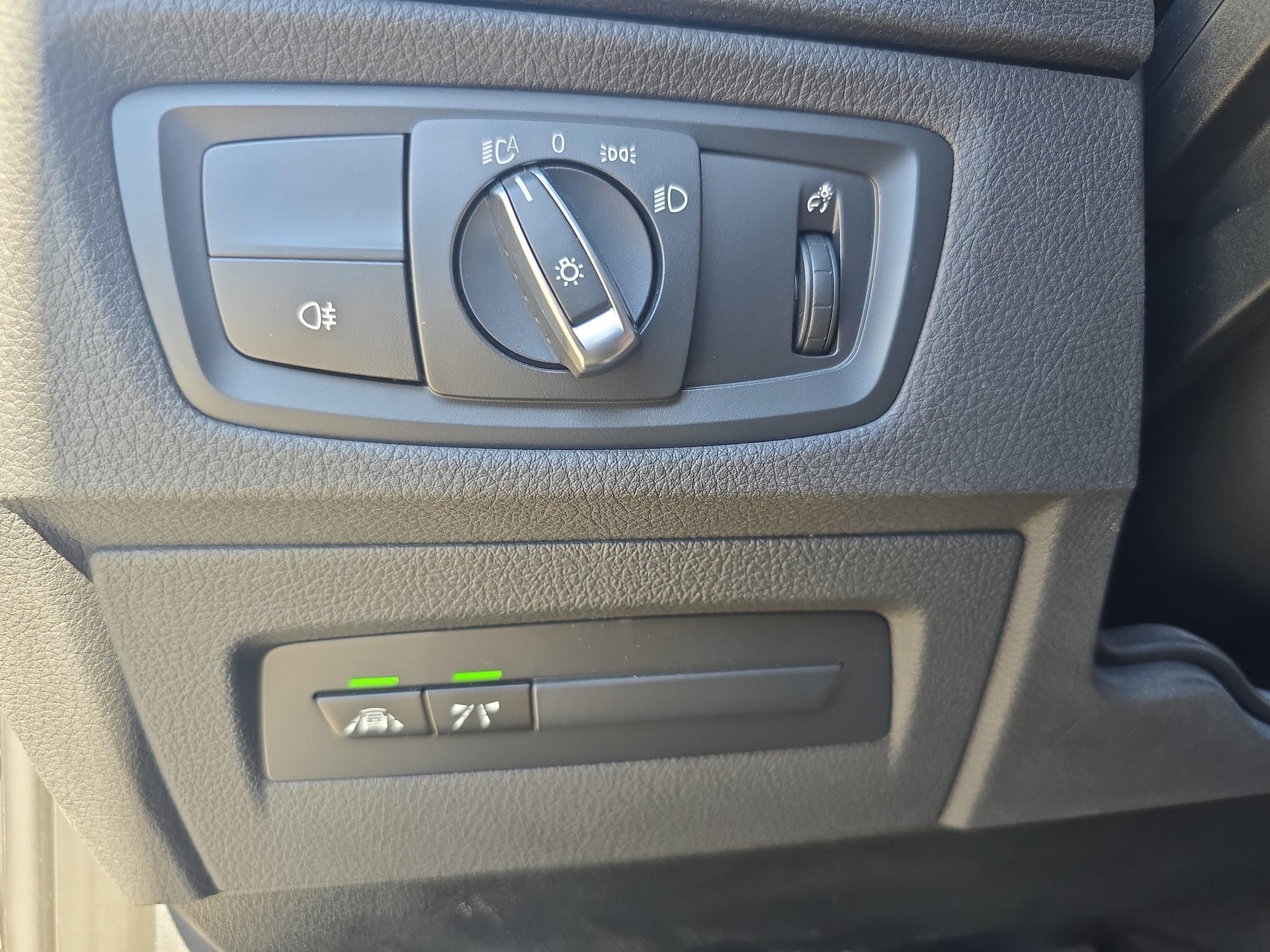 BMW 2er Reihe F23 Cabrio M240i xDrive SAG-image-16