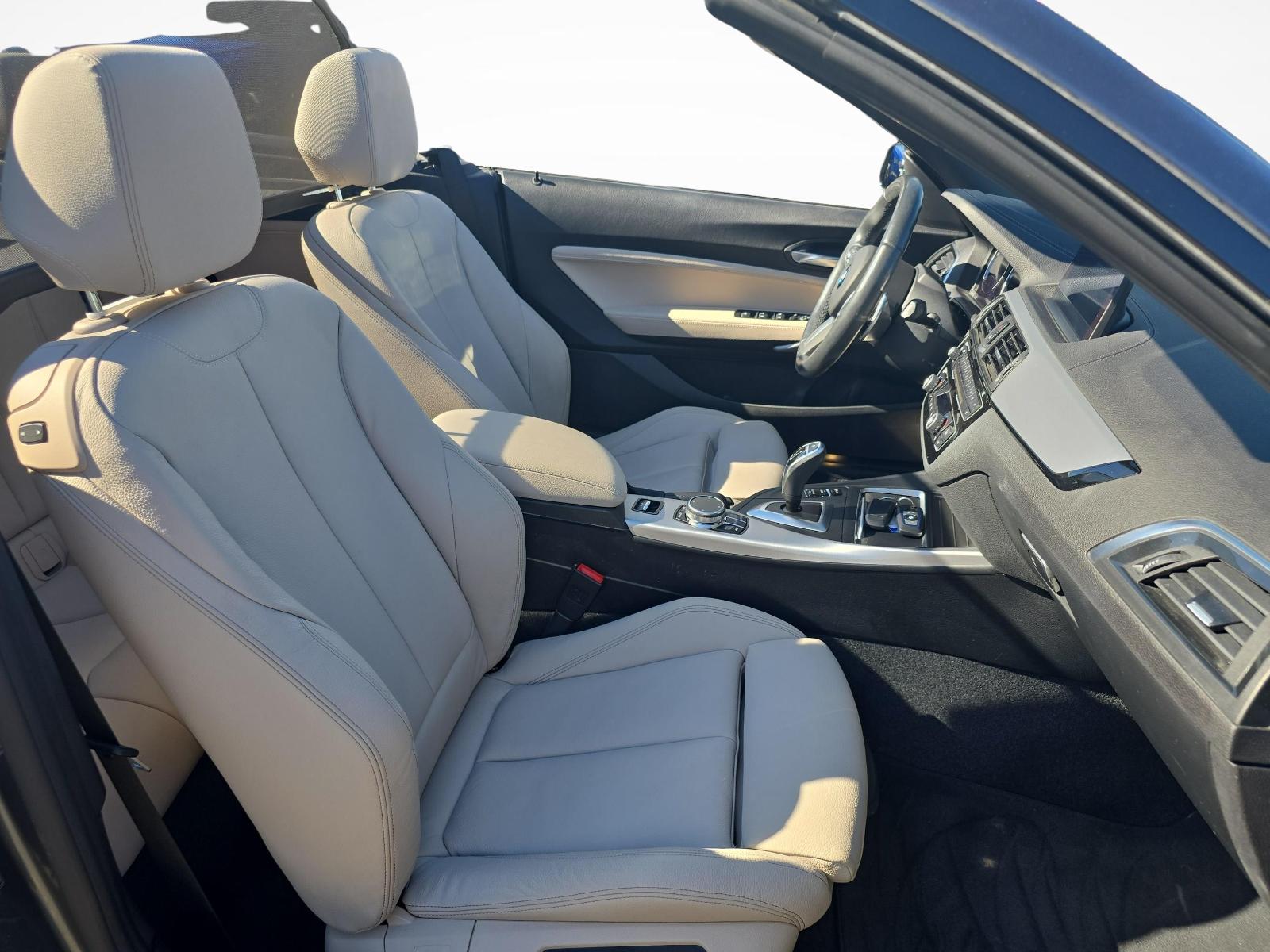 BMW 2er Reihe F23 Cabrio M240i xDrive SAG-image-9
