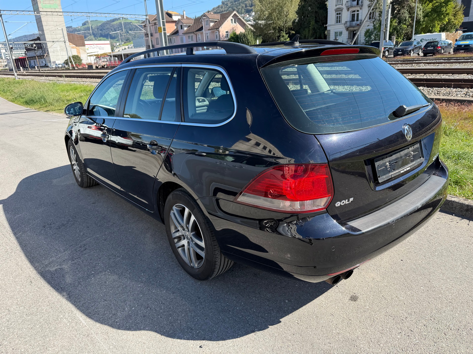 VW Golf Variant 2.0 TDI Comfortline DSG-image-6