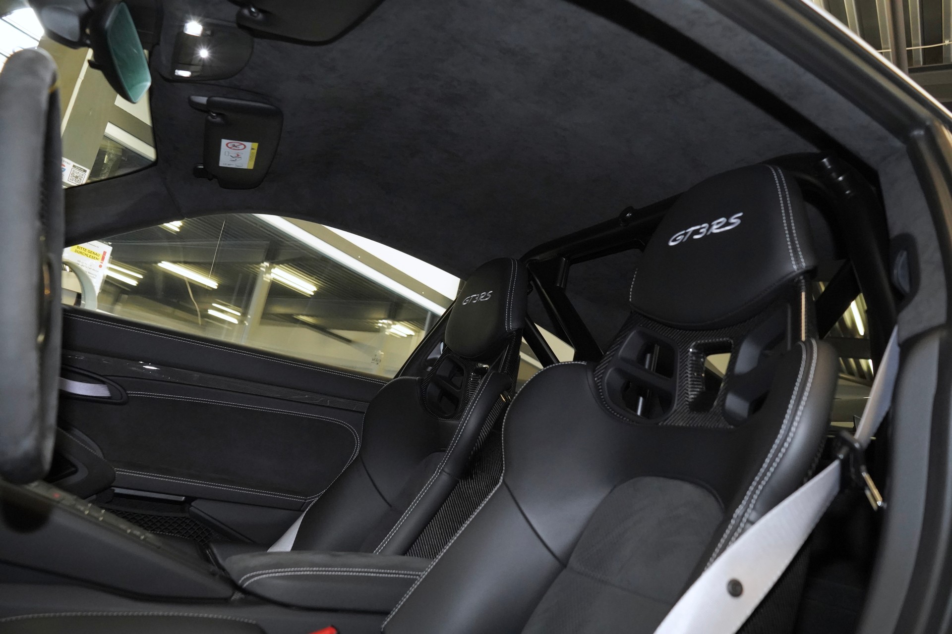 PORSCHE 911 GT3 RS PDK *Porsche Approved Garantie bis 06/2028*-image-3
