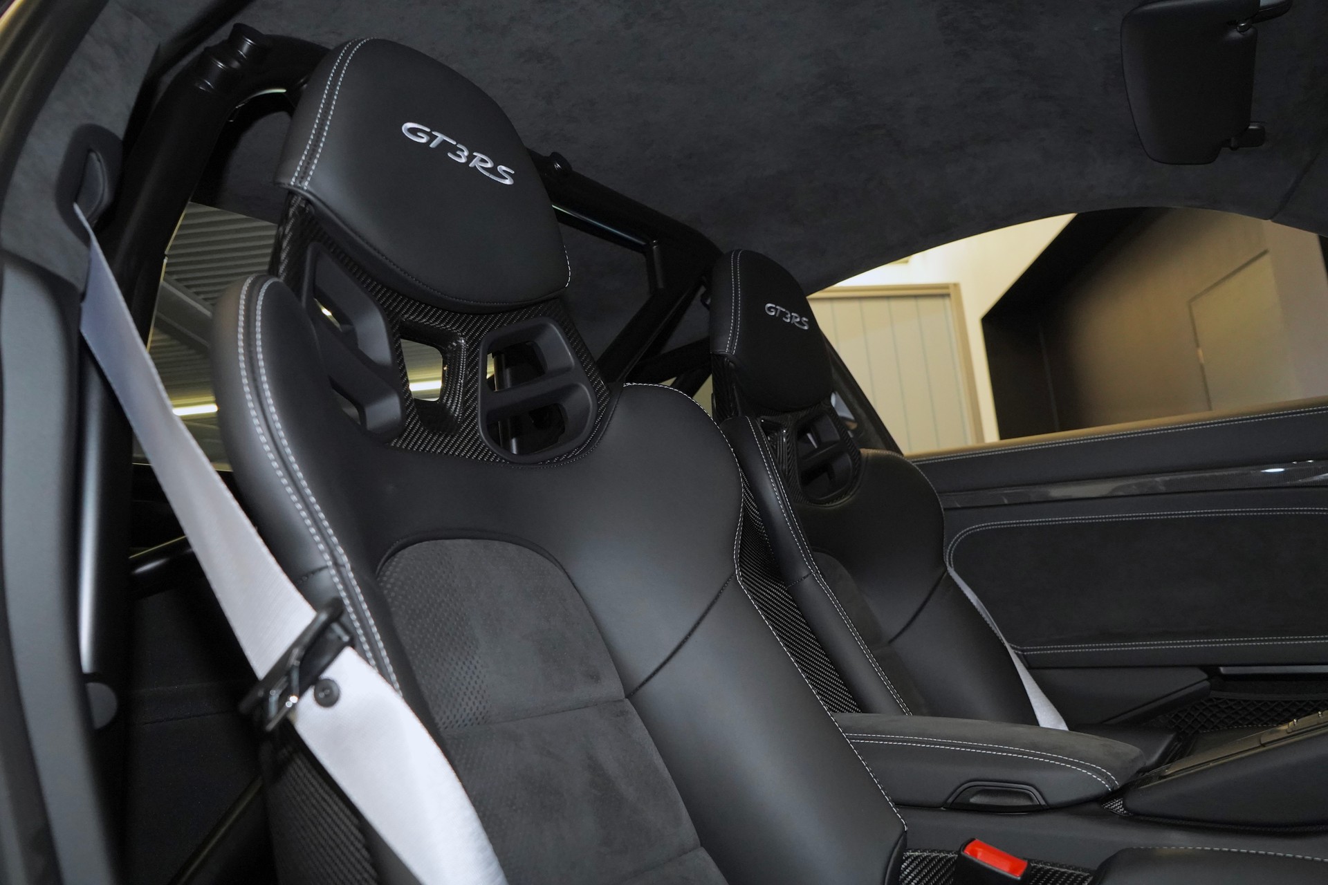 PORSCHE 911 GT3 RS PDK *Porsche Approved Garantie bis 06/2028*-image-4