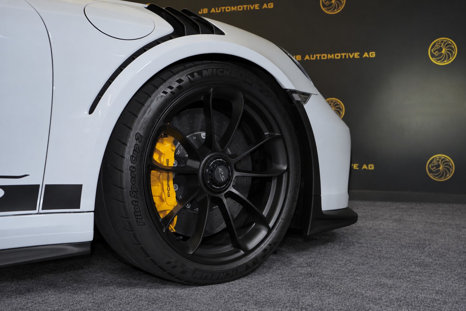 PORSCHE 911 GT3 RS PDK *Porsche Approved Garantie bis 06/2028*-image-8