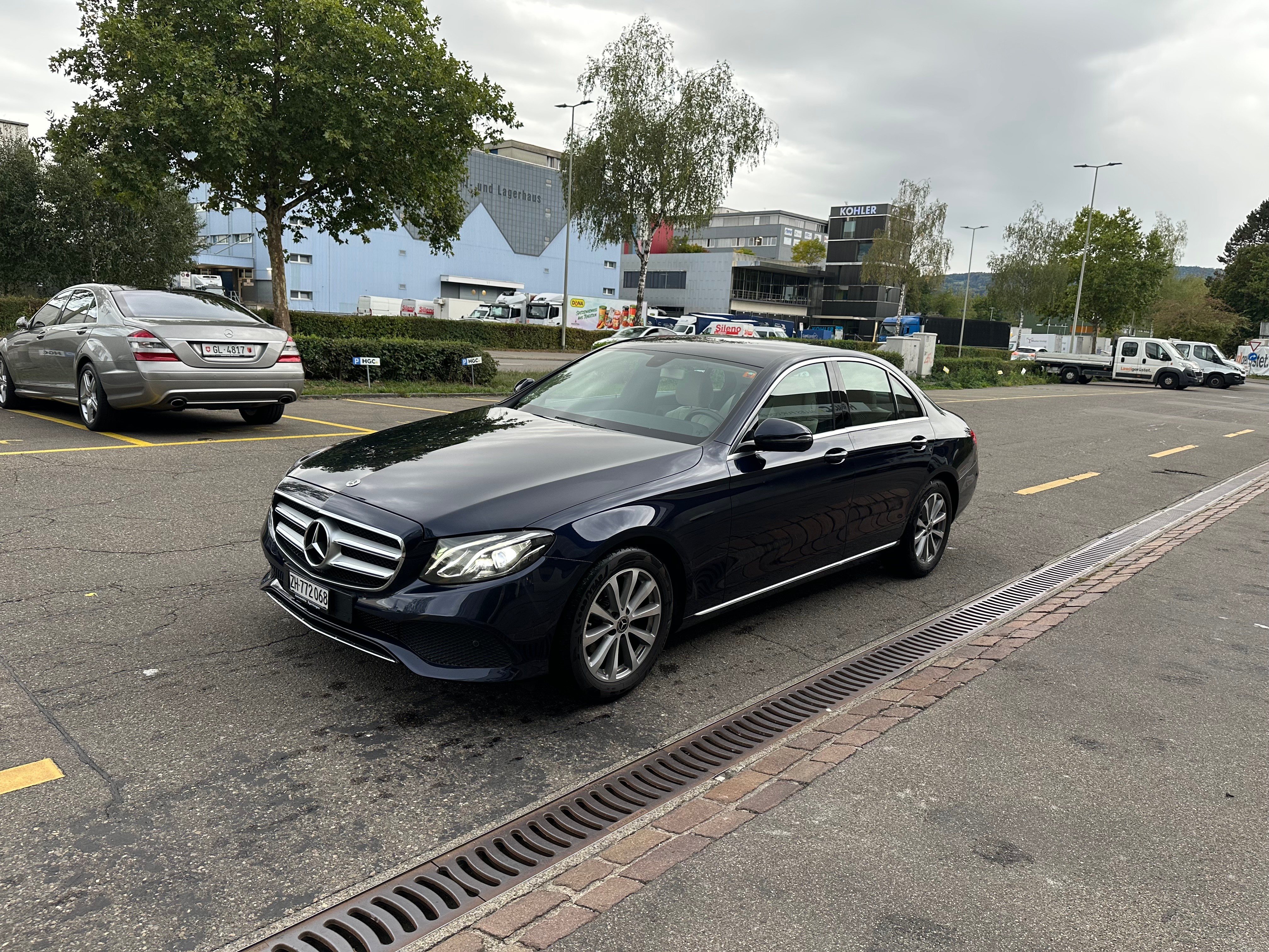 Car photo