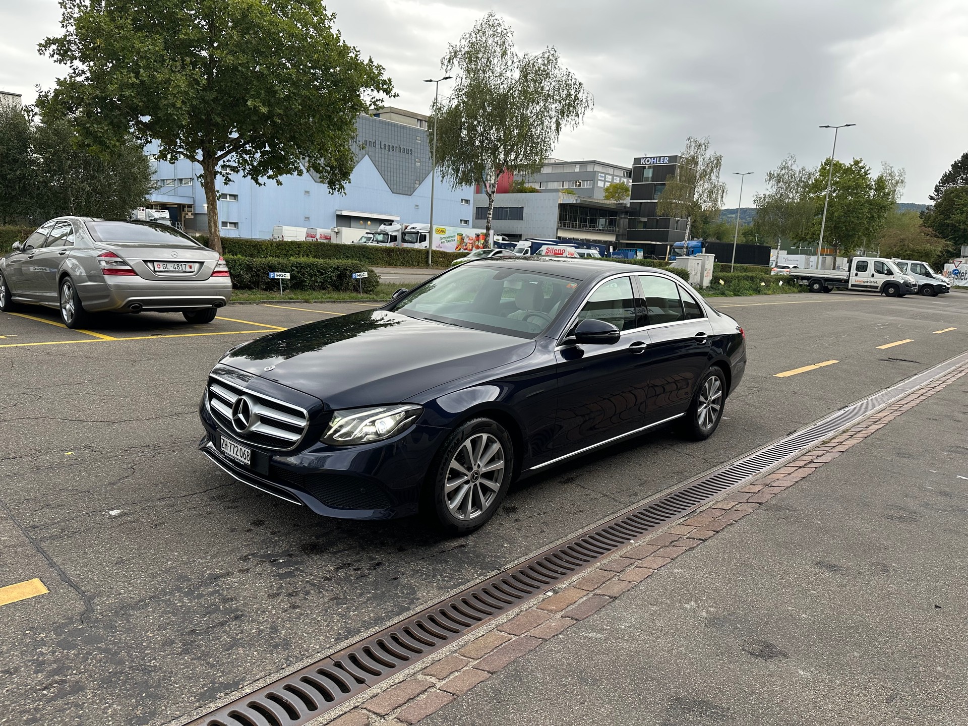 MERCEDES-BENZ E 220 d Avantgarde-image-0