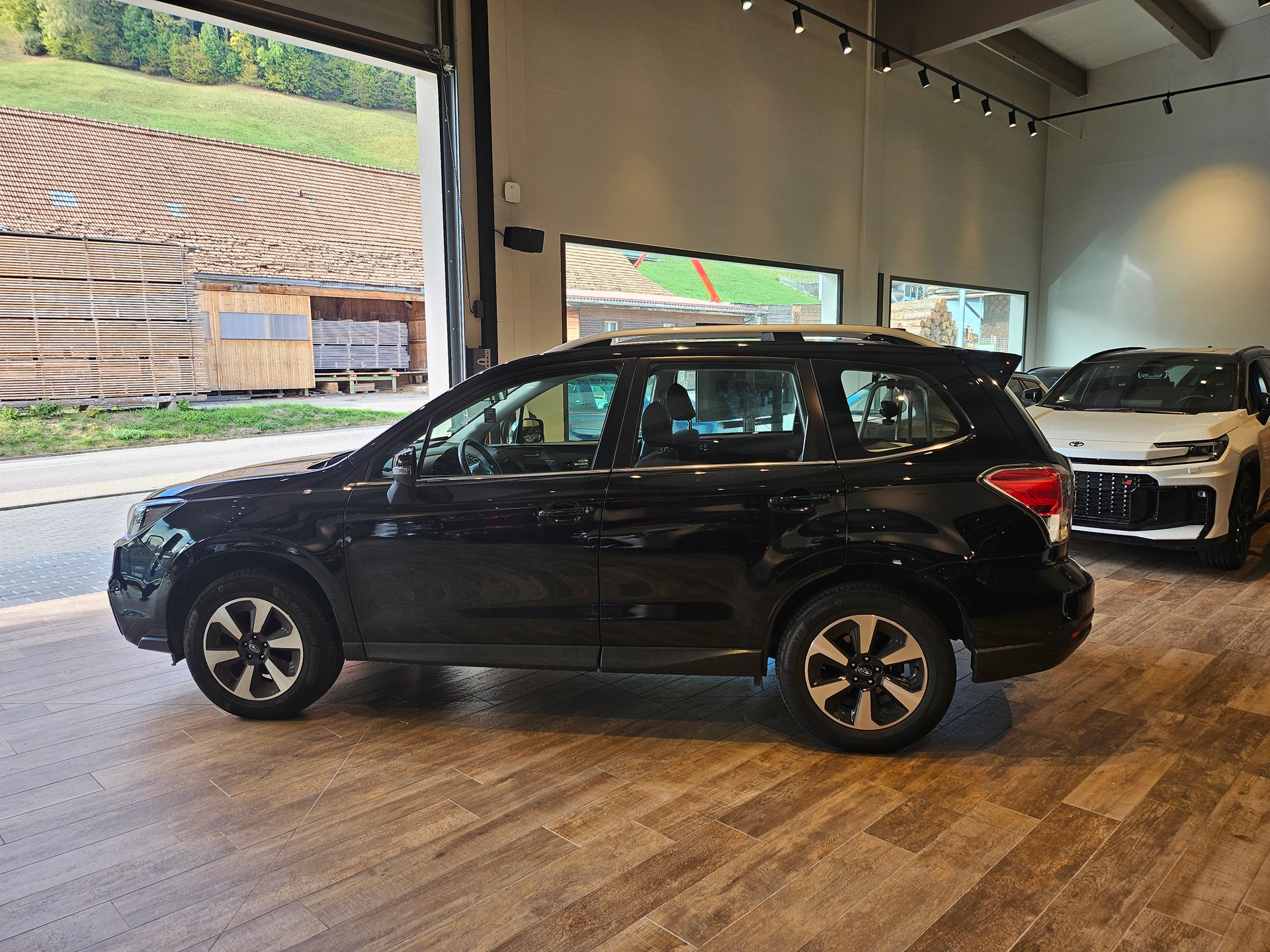 SUBARU Forester 2.0i Swiss Plus Lineartronic🔥 8-fach 🔥AHK 2000KG🔥-image-14