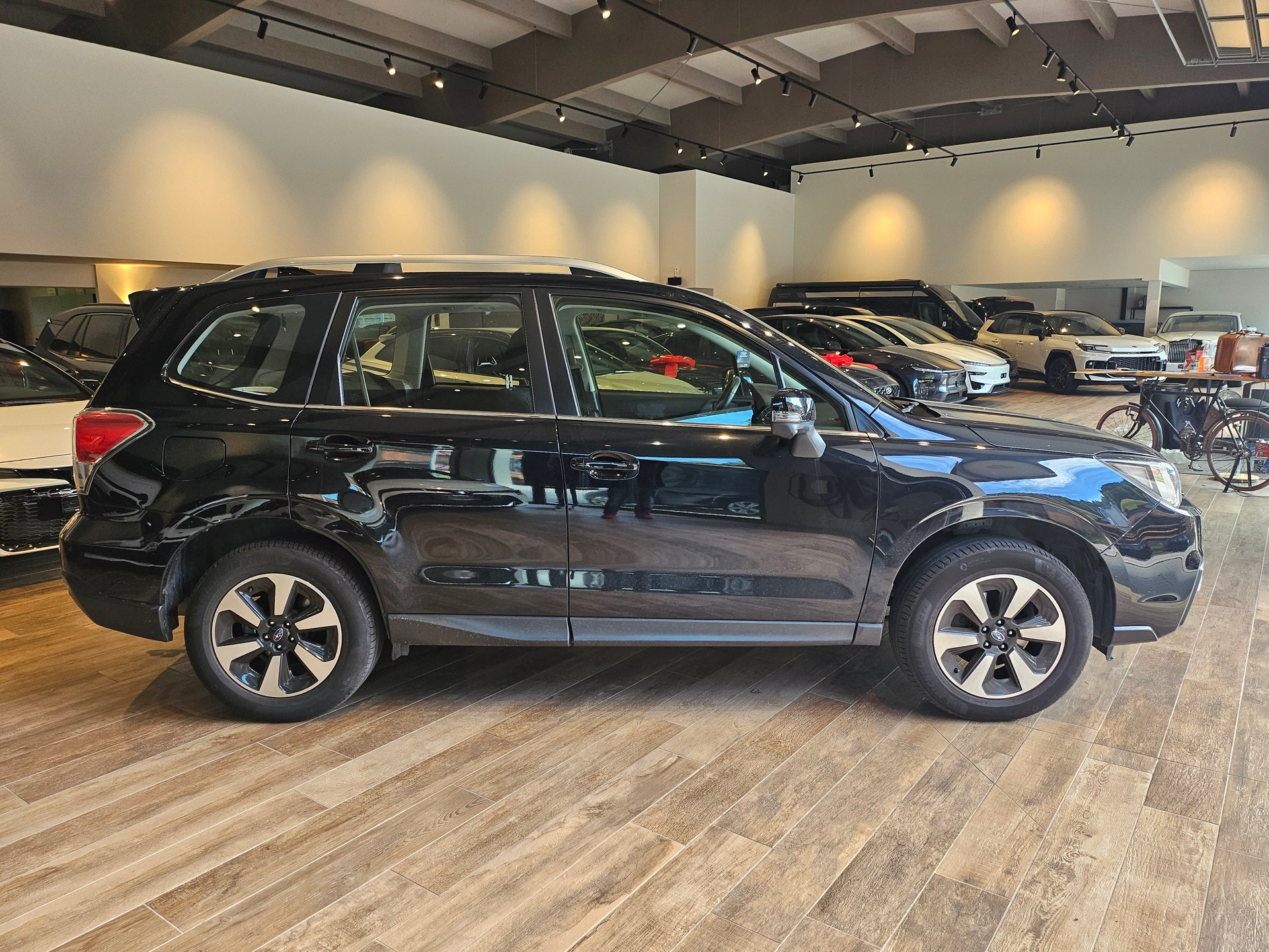 SUBARU Forester 2.0i Swiss Plus Lineartronic🔥 8-fach 🔥AHK 2000KG🔥-image-6