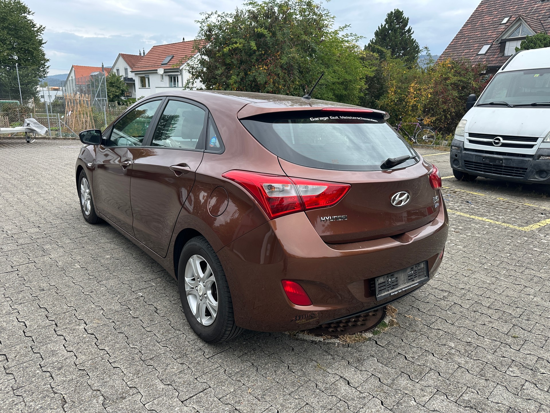 HYUNDAI i30 1.6 CRDi Comfort-image-5