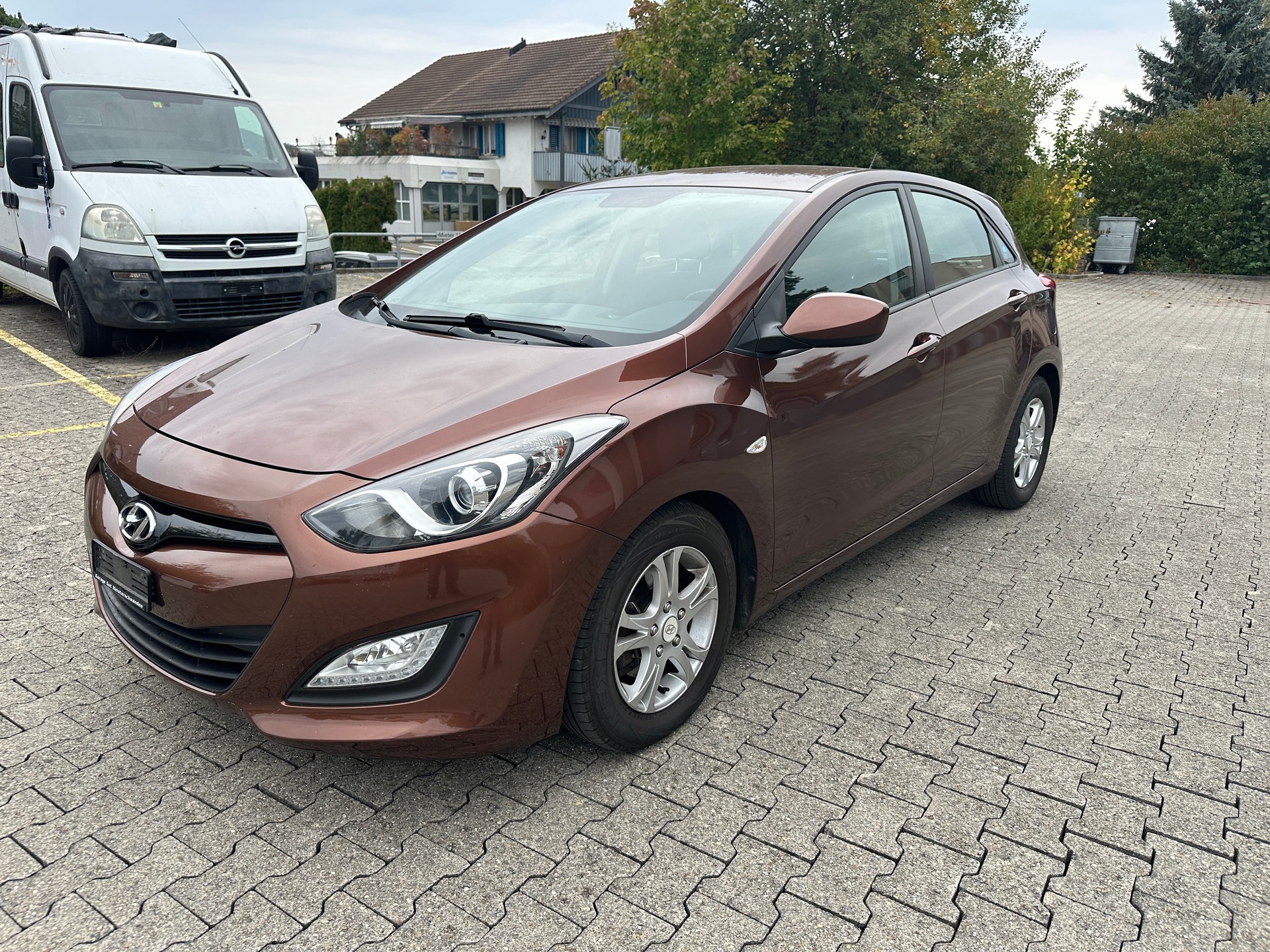 HYUNDAI i30 1.6 CRDi Comfort-image-0