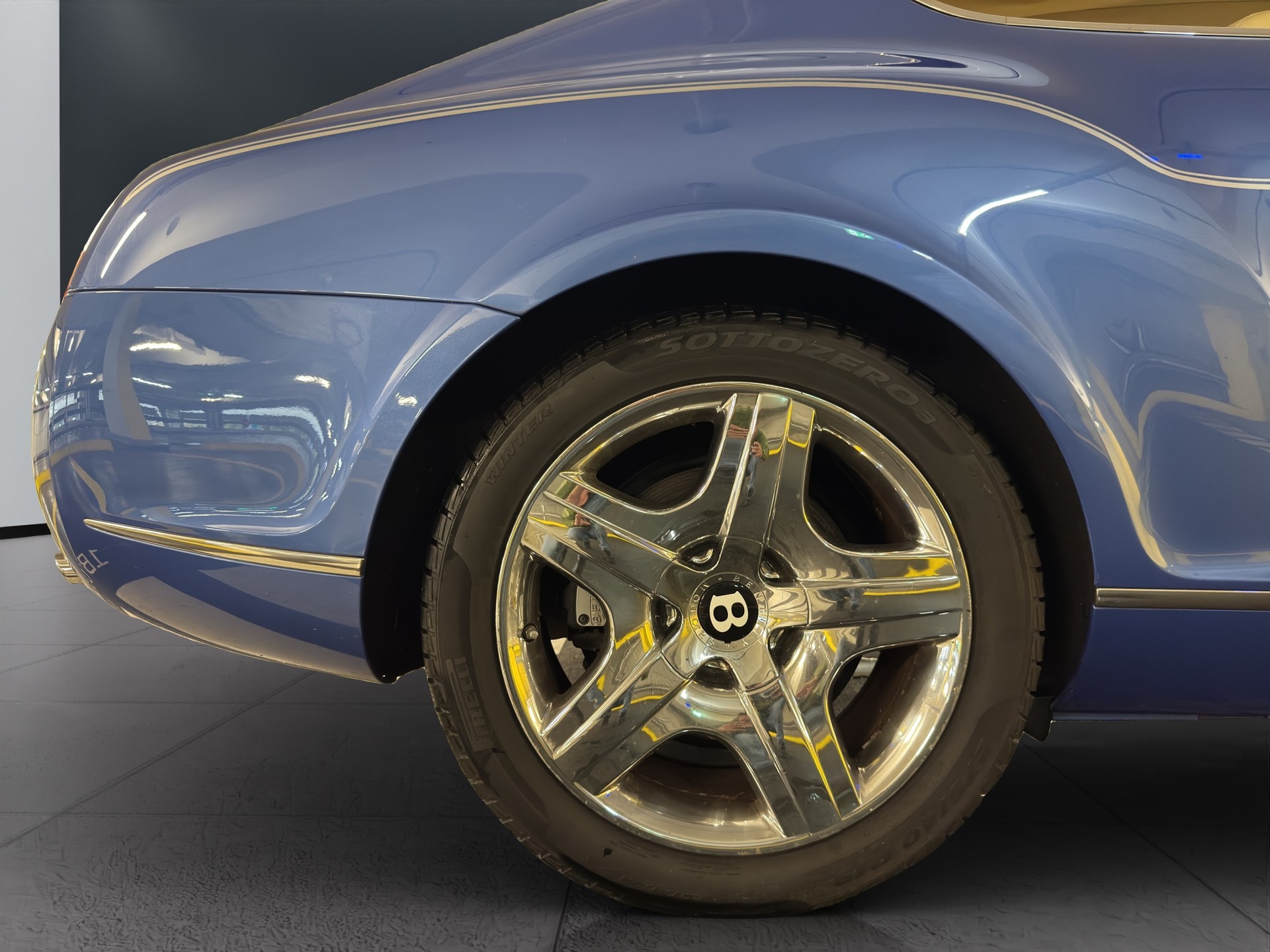 BENTLEY Continental GT 6.0-image-21