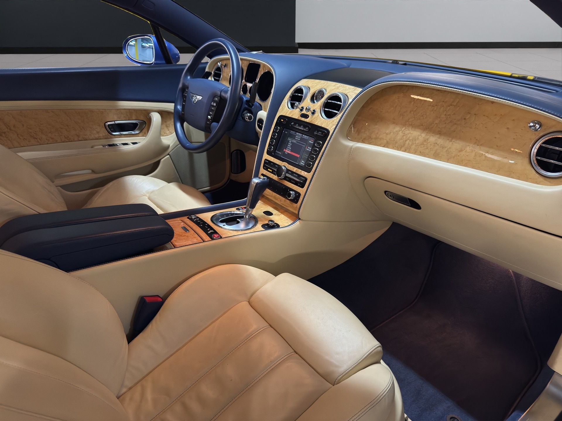 BENTLEY Continental GT 6.0-image-13