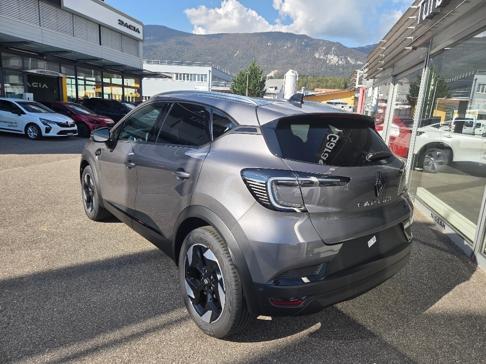 RENAULT Captur 1.8 E-Tech 160 Techno DHT-image-3