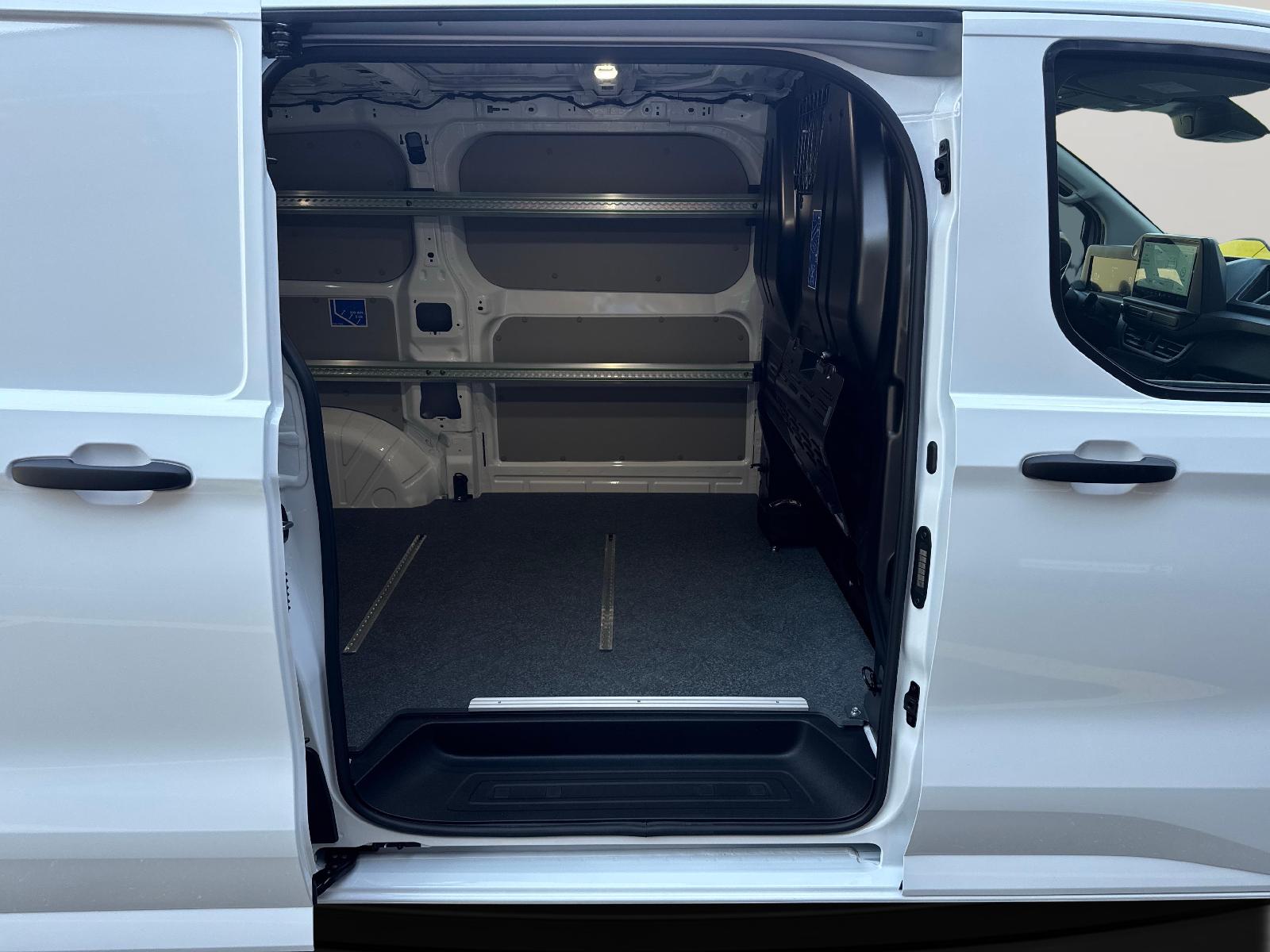 FORD Transit C Van 320 L1 2.0 EcoBlue 170 Trend 4x4-image-10