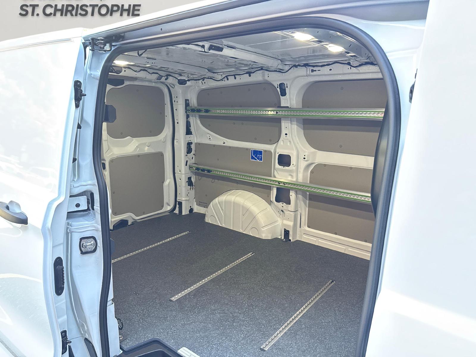 FORD Transit C Van 320 L1 2.0 EcoBlue 170 Trend 4x4-image-17
