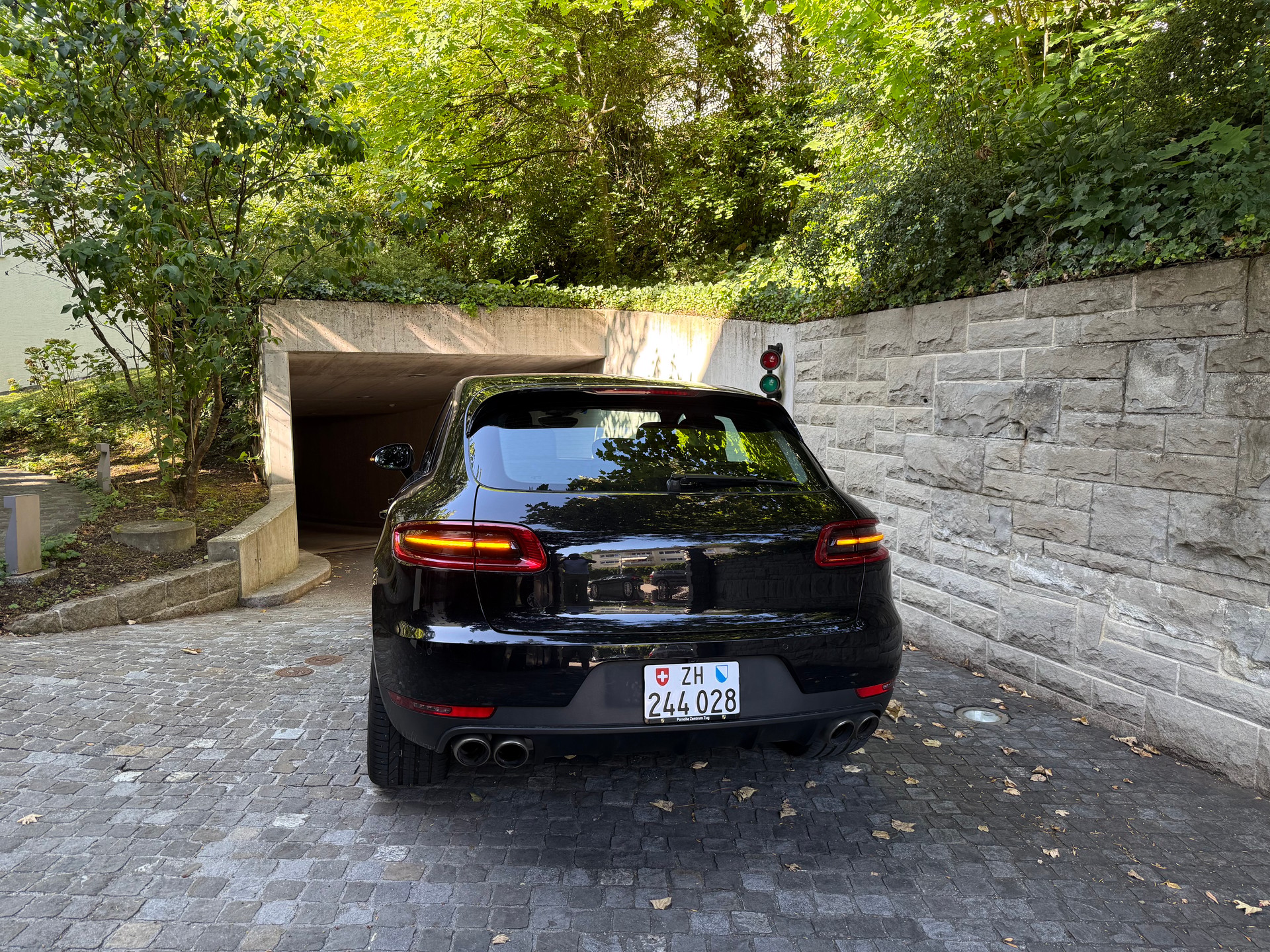 PORSCHE 3.0 V6 S Diesel | ACC | 360 Grad | GTS | APPROVED Garantie | ab grossem Porsche Service | 6-8 L/100 km |-image-1