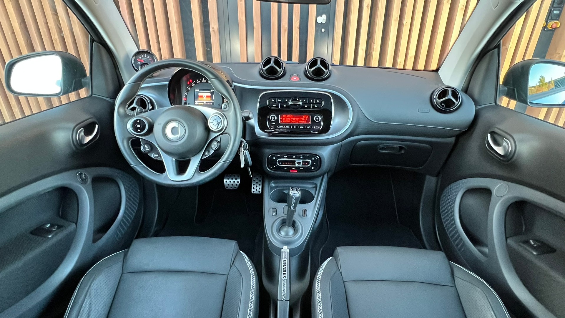 SMART FORTWO BRABUS XCLUSIVE TWINMATIC l 109 PS-image-20