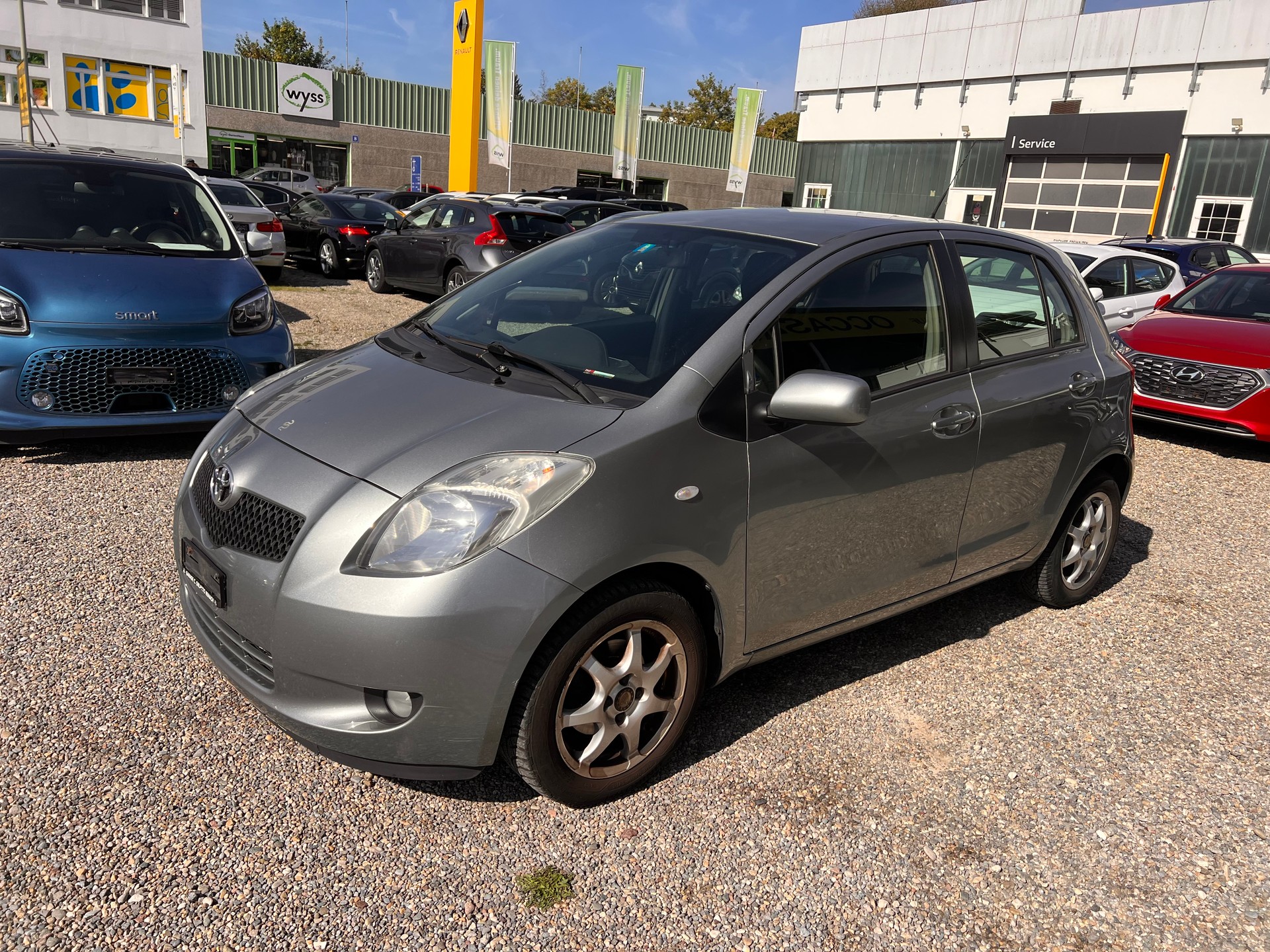 TOYOTA Yaris 1.3 Linea Sol-image-2