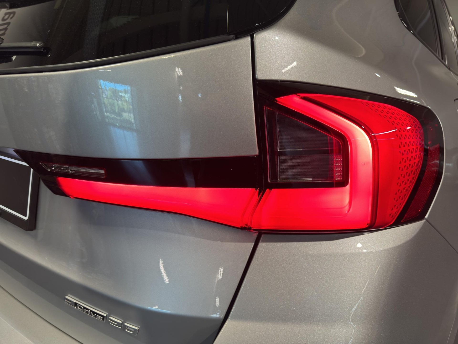 BMW iX1 U11 20 eDrive-image-6