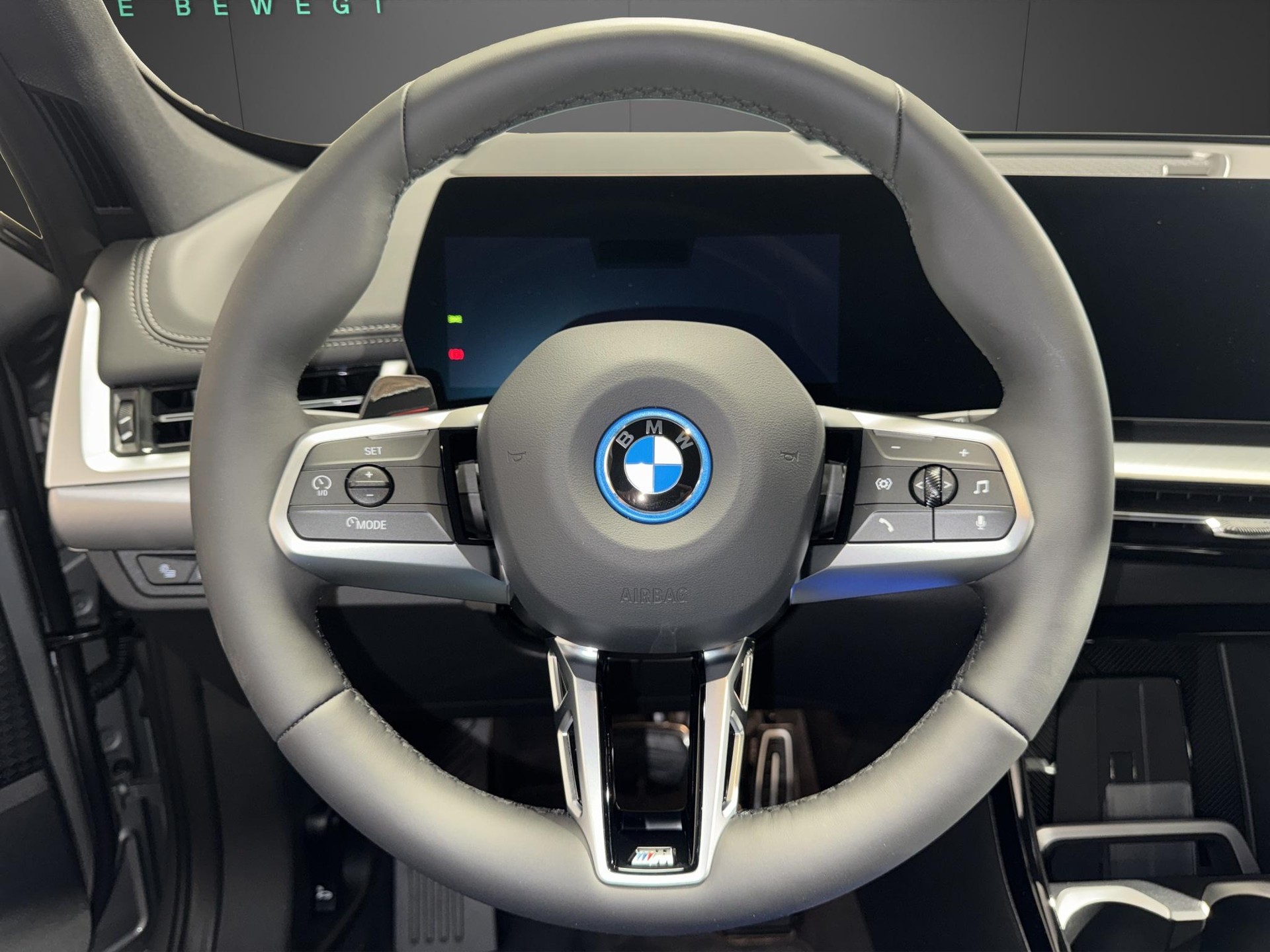 BMW iX1 U11 20 eDrive-image-12