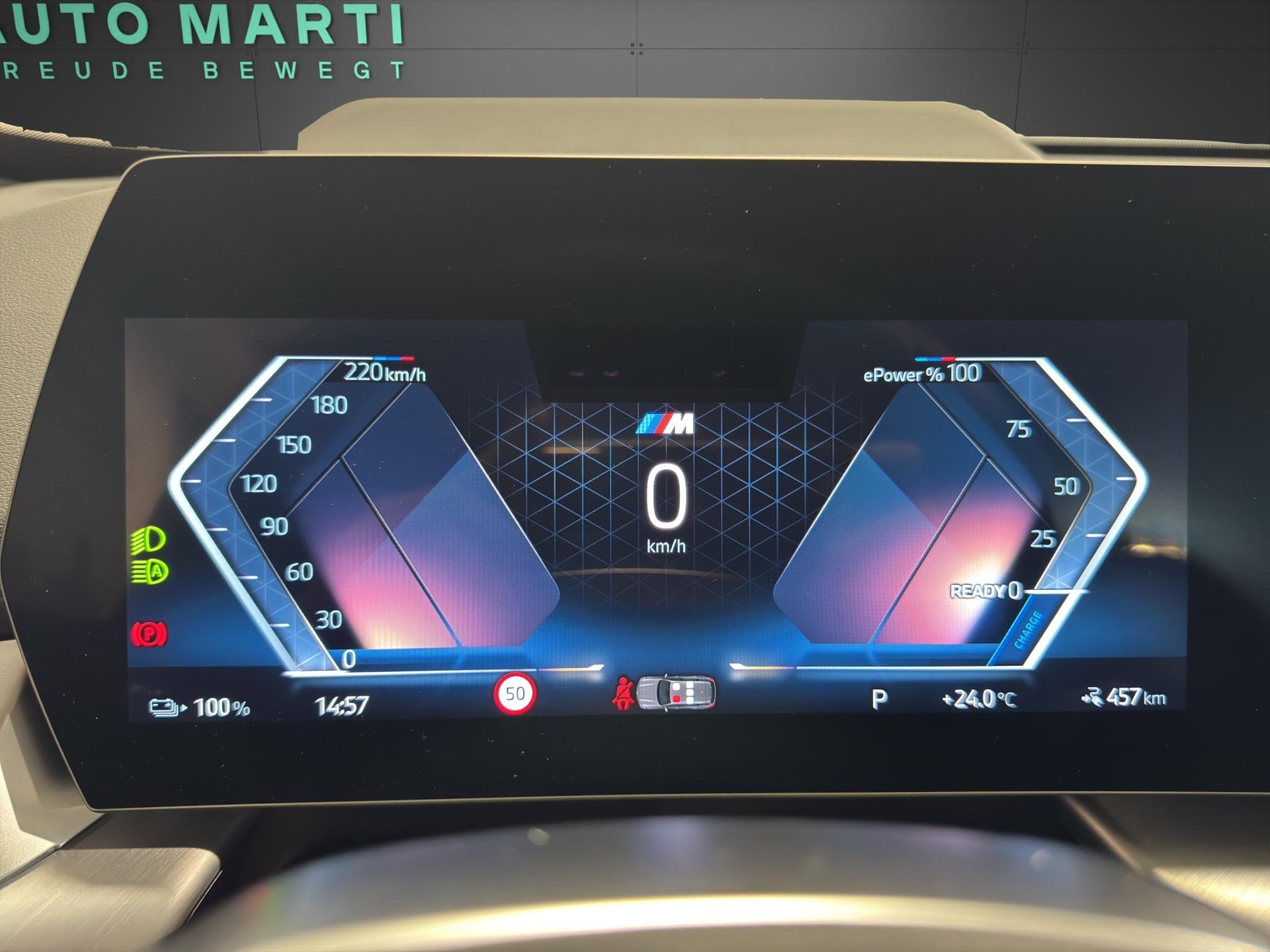 BMW iX1 U11 20 eDrive-image-10