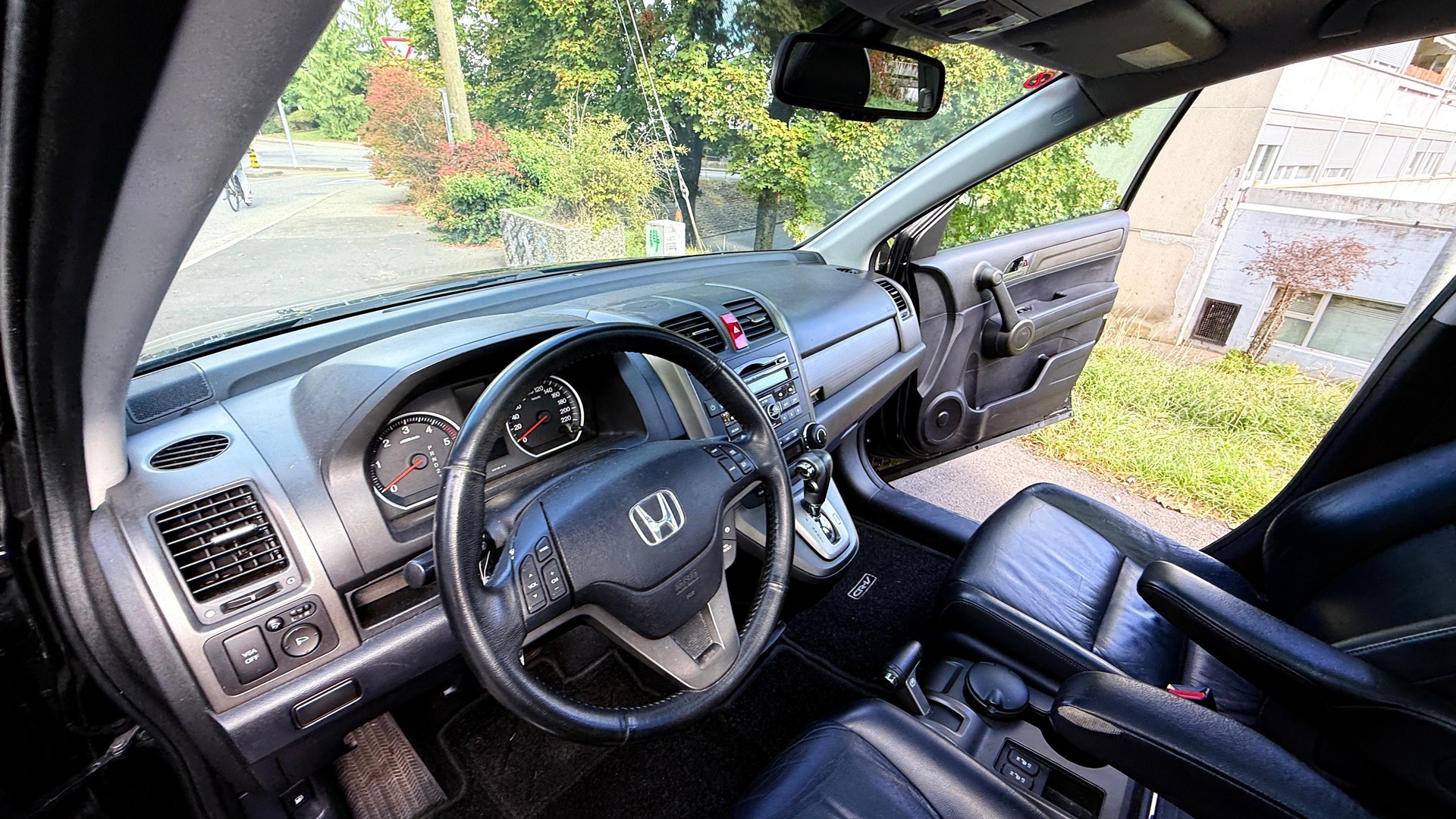 HONDA CR-V 2.2 i-DTEC 4WD Comfort Automatic-image-9