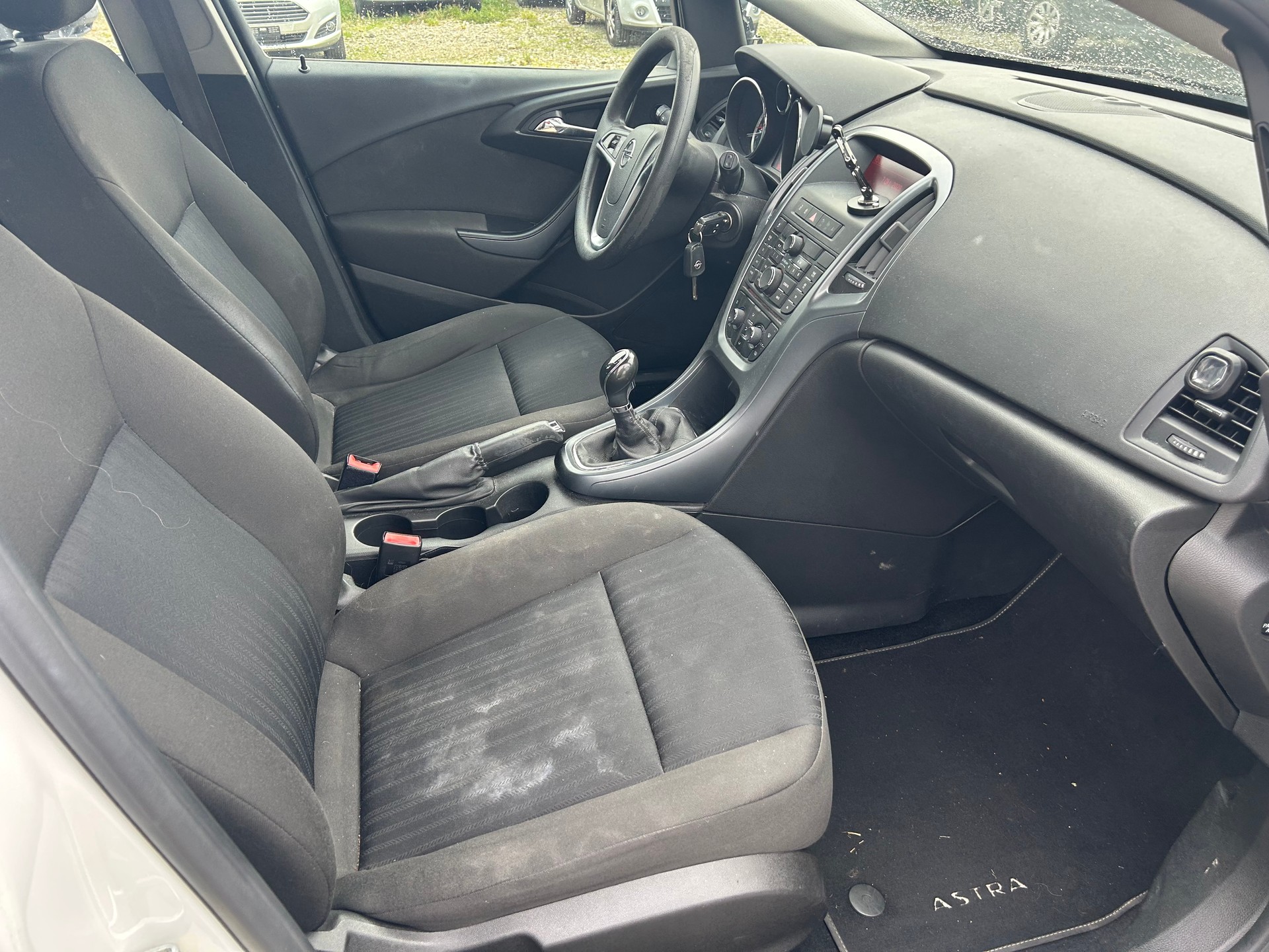 OPEL Astra SportsTourer 1.4i 16V-image-11
