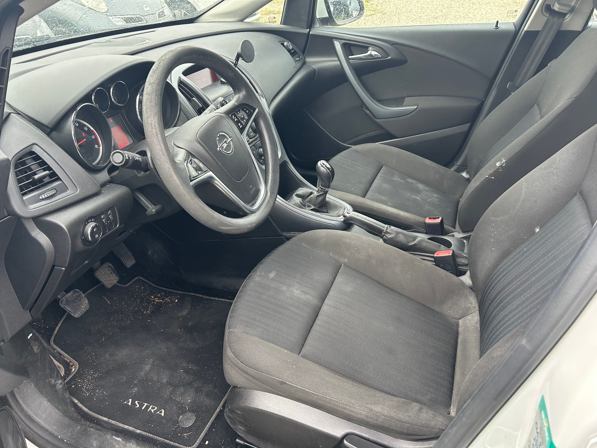 OPEL Astra SportsTourer 1.4i 16V-image-10