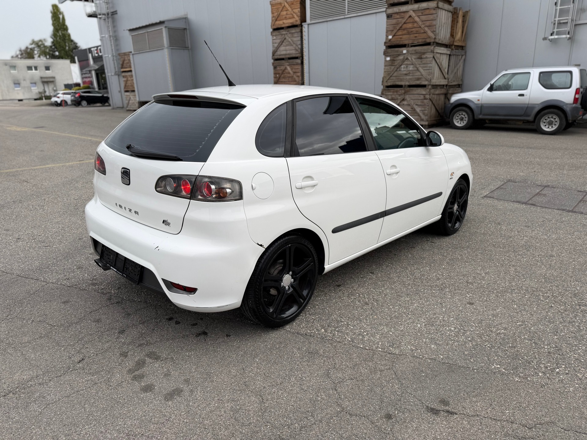 SEAT Ibiza 1.8 20V Turbo FR-image-2