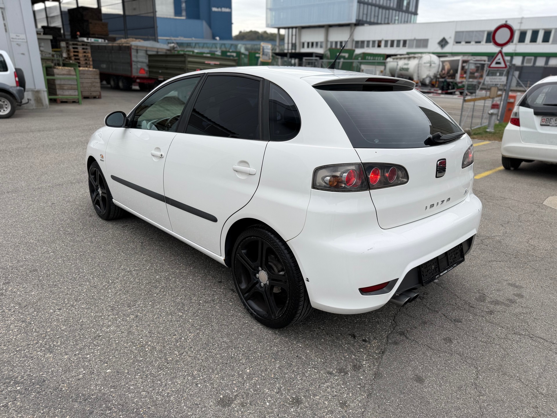 SEAT Ibiza 1.8 20V Turbo FR-image-3