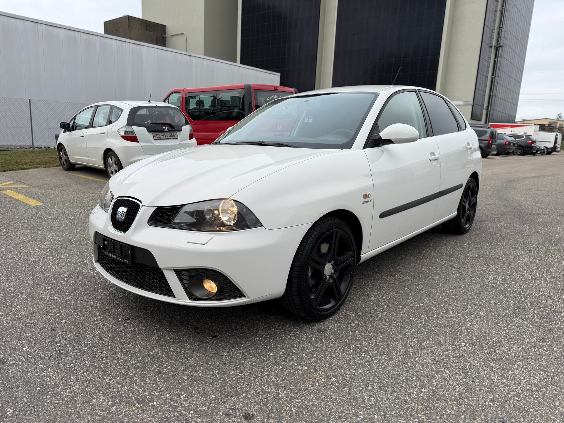 SEAT Ibiza 1.8 20V Turbo FR-image-1