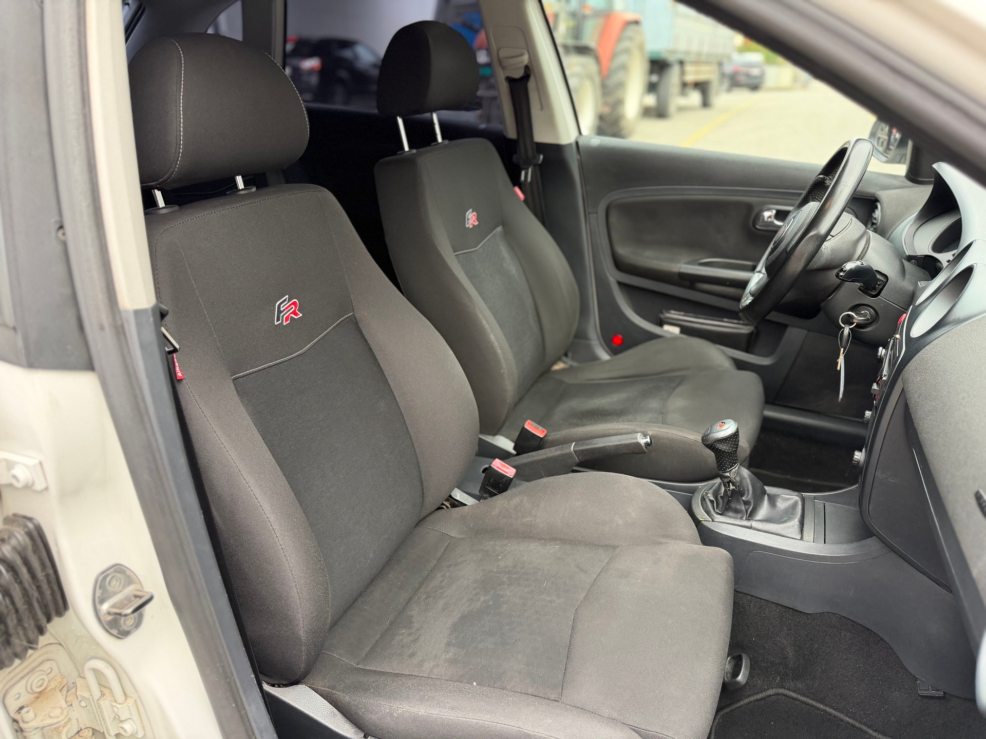 SEAT Ibiza 1.8 20V Turbo FR-image-7