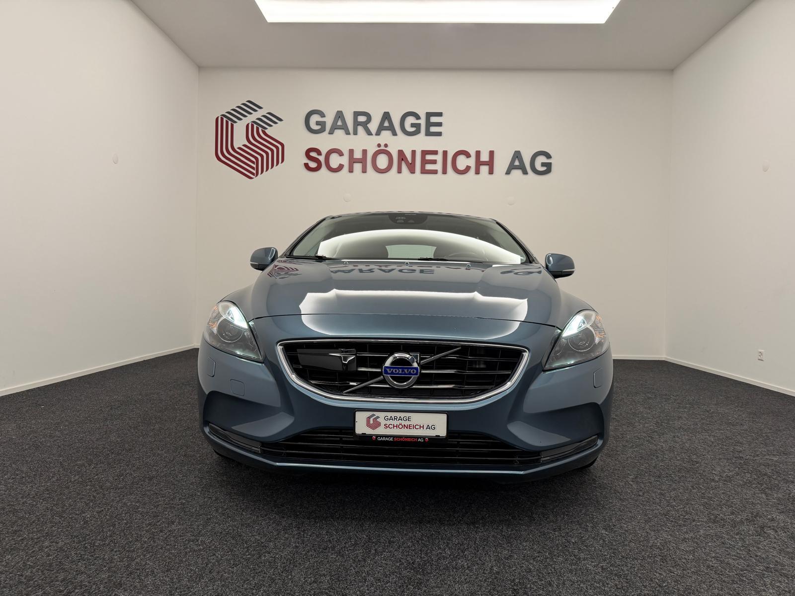 VOLVO V40 2.0 D3 Summum S/S-image-1