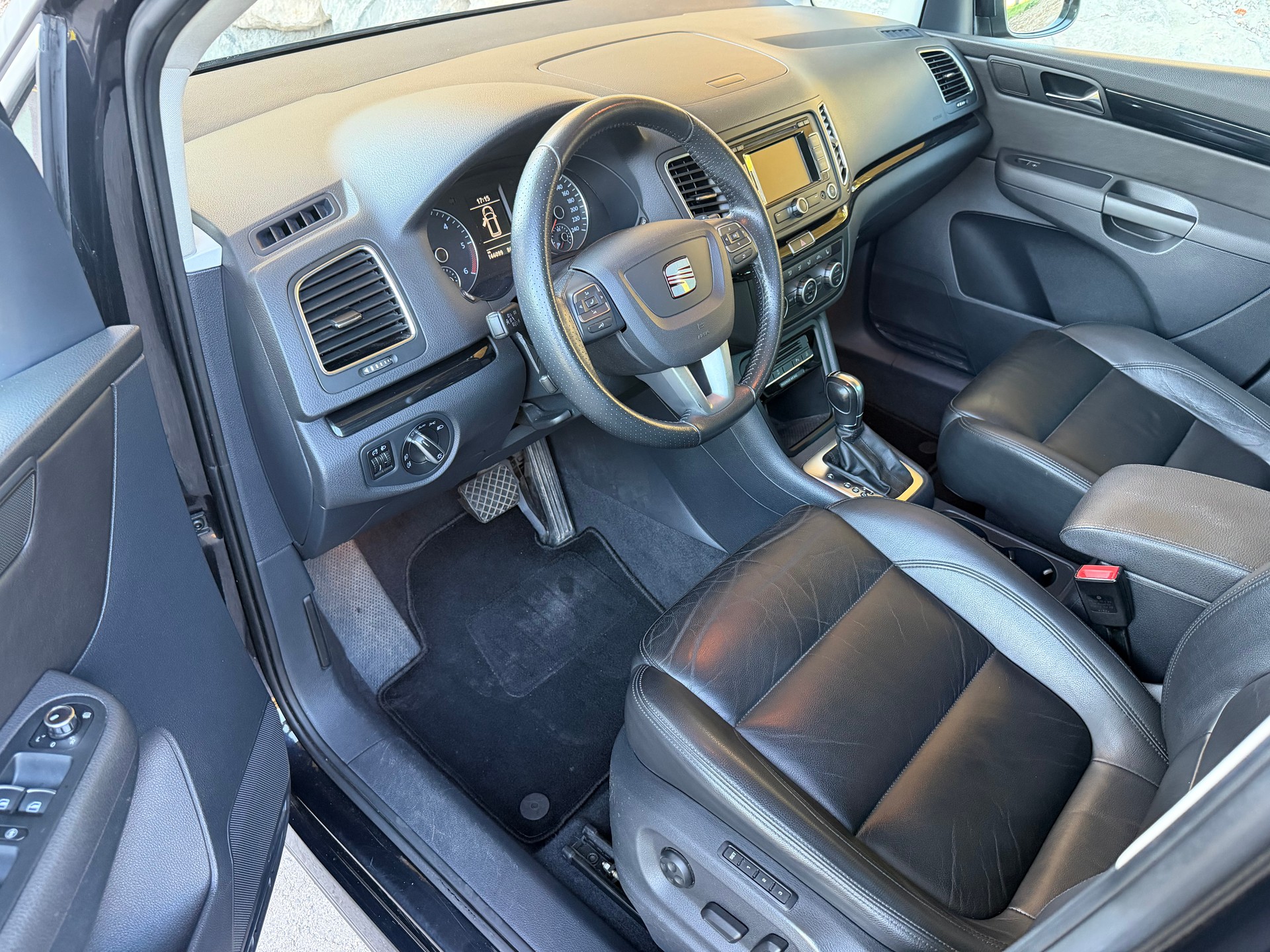 SEAT Alhambra 2.0 TDI Style Eco DSG-image-7