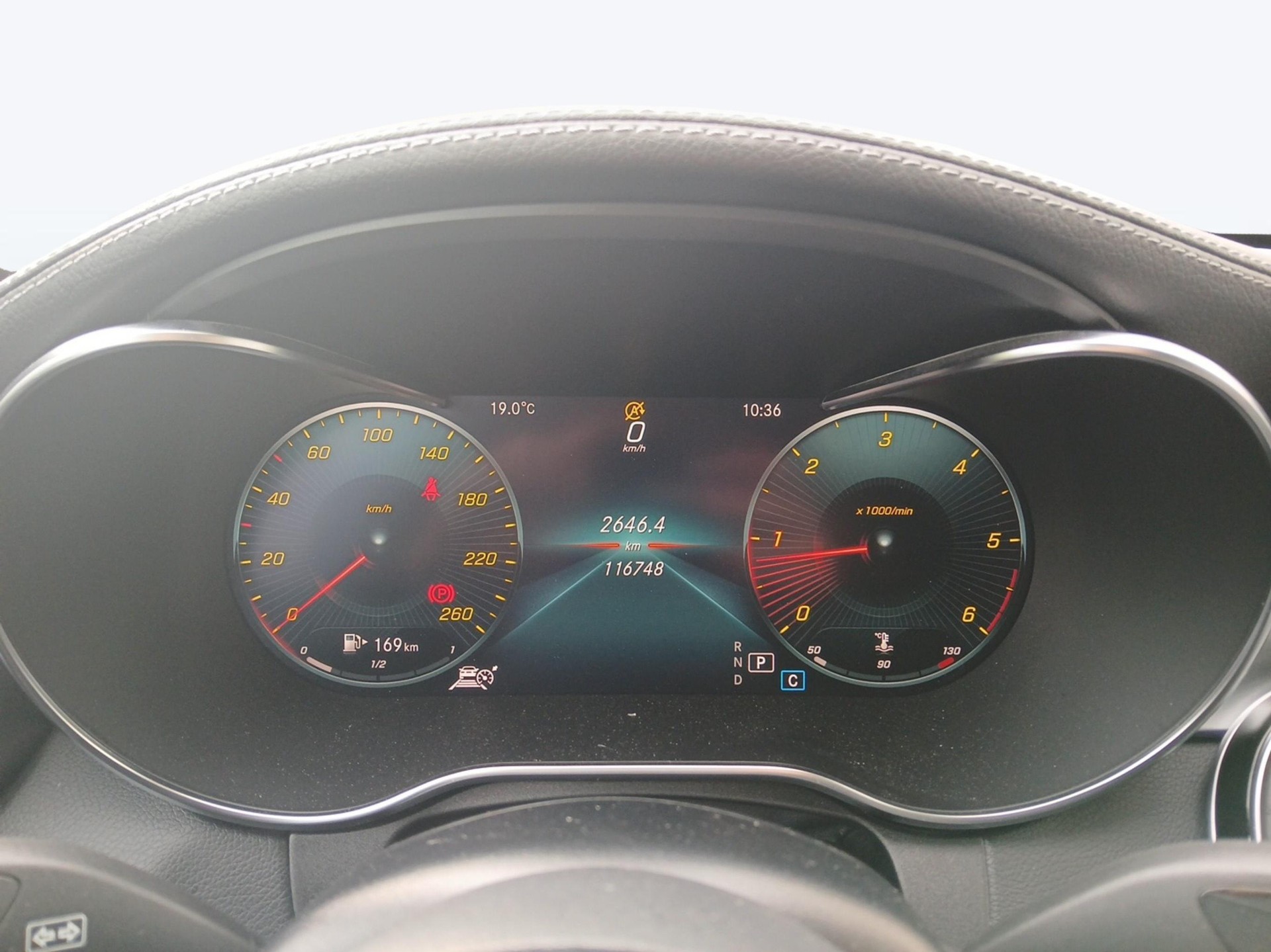 MERCEDES-BENZ C 220 d AMG Line 4matic Kombi-image-14