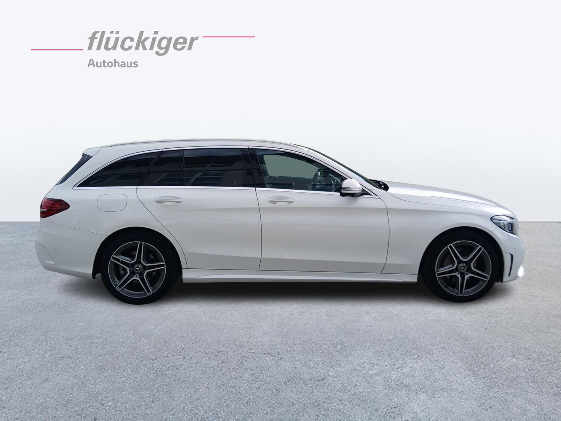 MERCEDES-BENZ C 220 d AMG Line 4matic Kombi-image-5