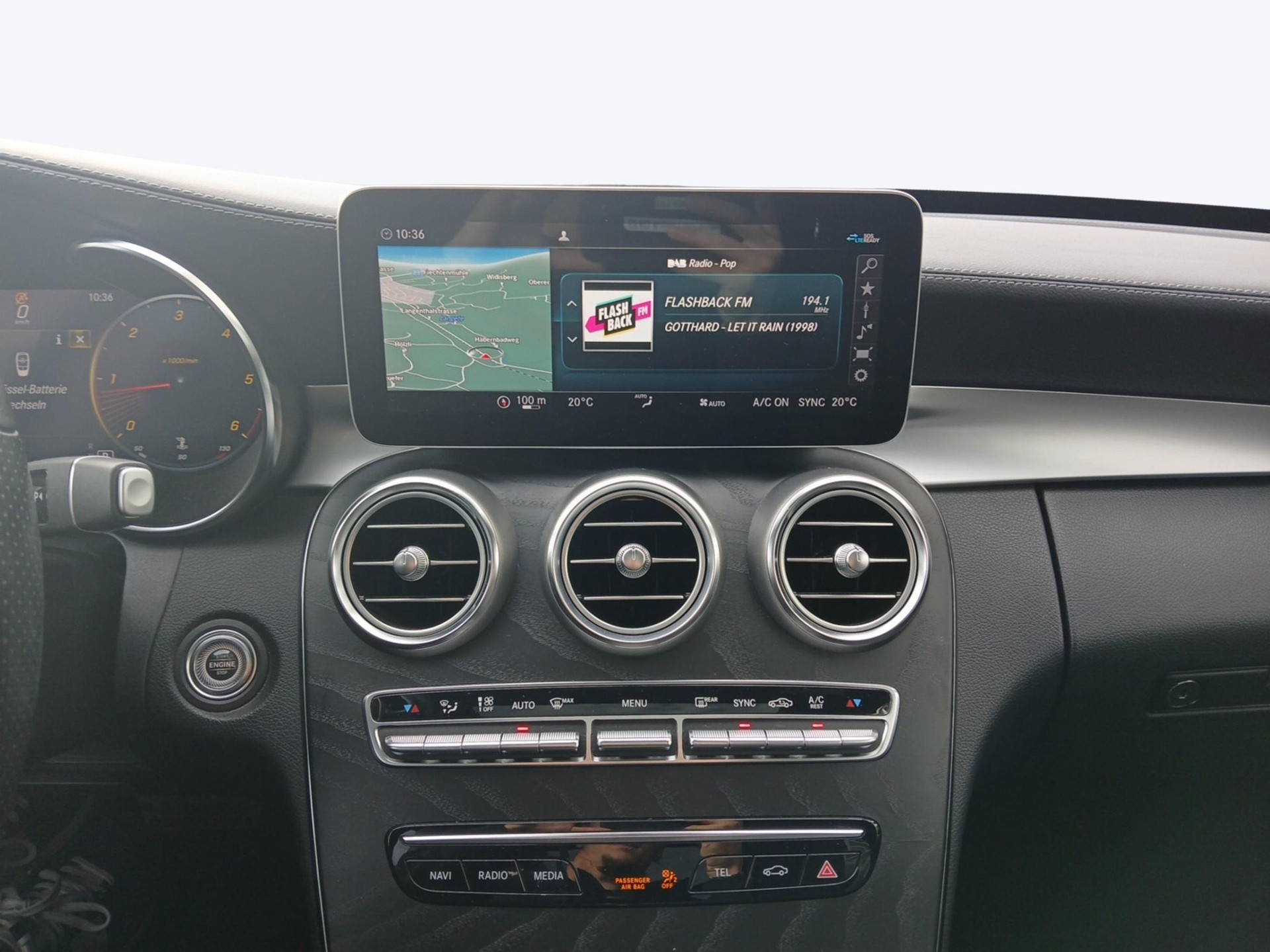 MERCEDES-BENZ C 220 d AMG Line 4matic Kombi-image-13