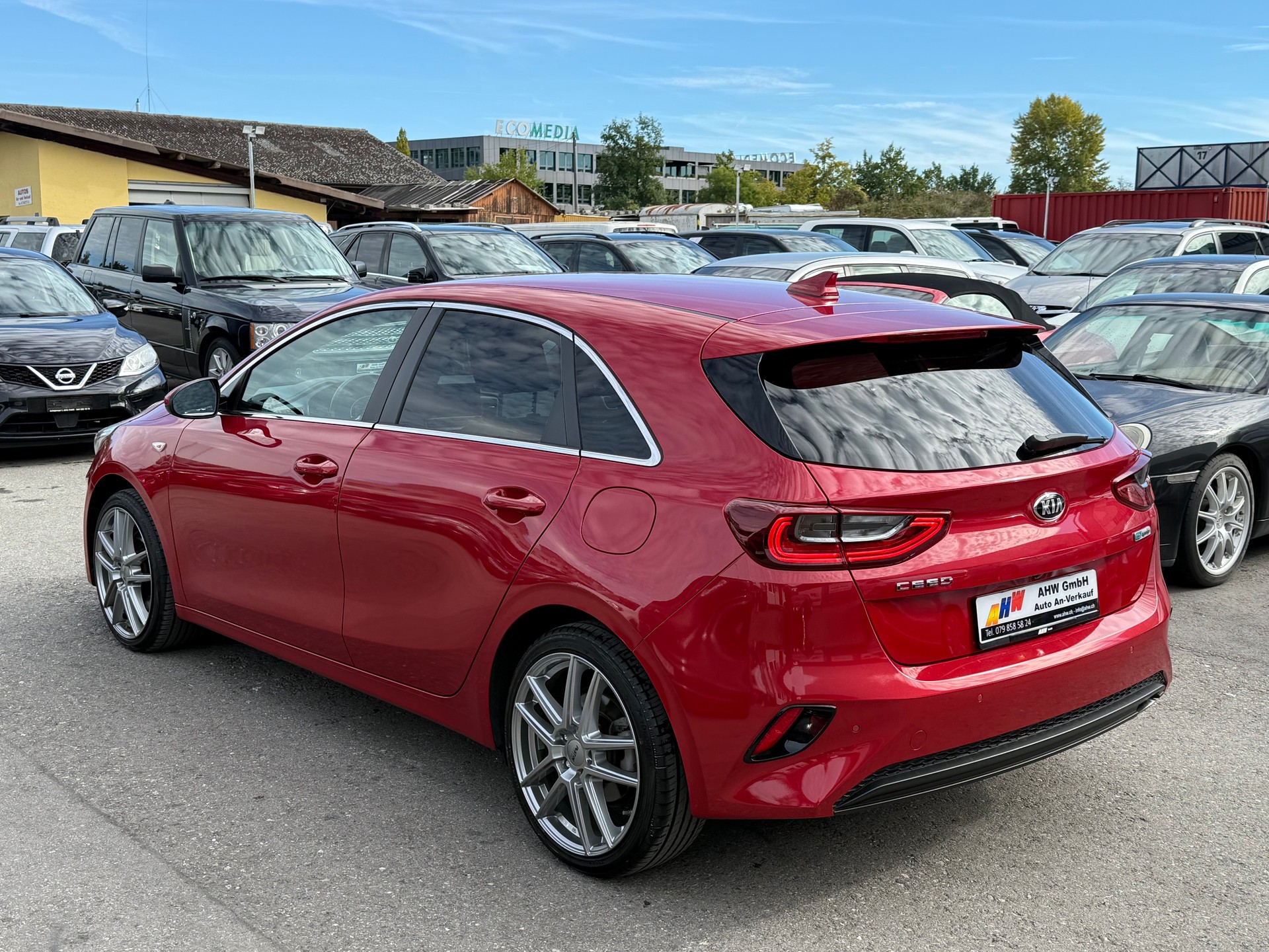 KIA Ceed 1.6 CRDi MHD Power DCT / Frisch ab MFK / 8-fach bereift / Rückfahrkamera / Apple/Andriod Carplay /Navi-image-5