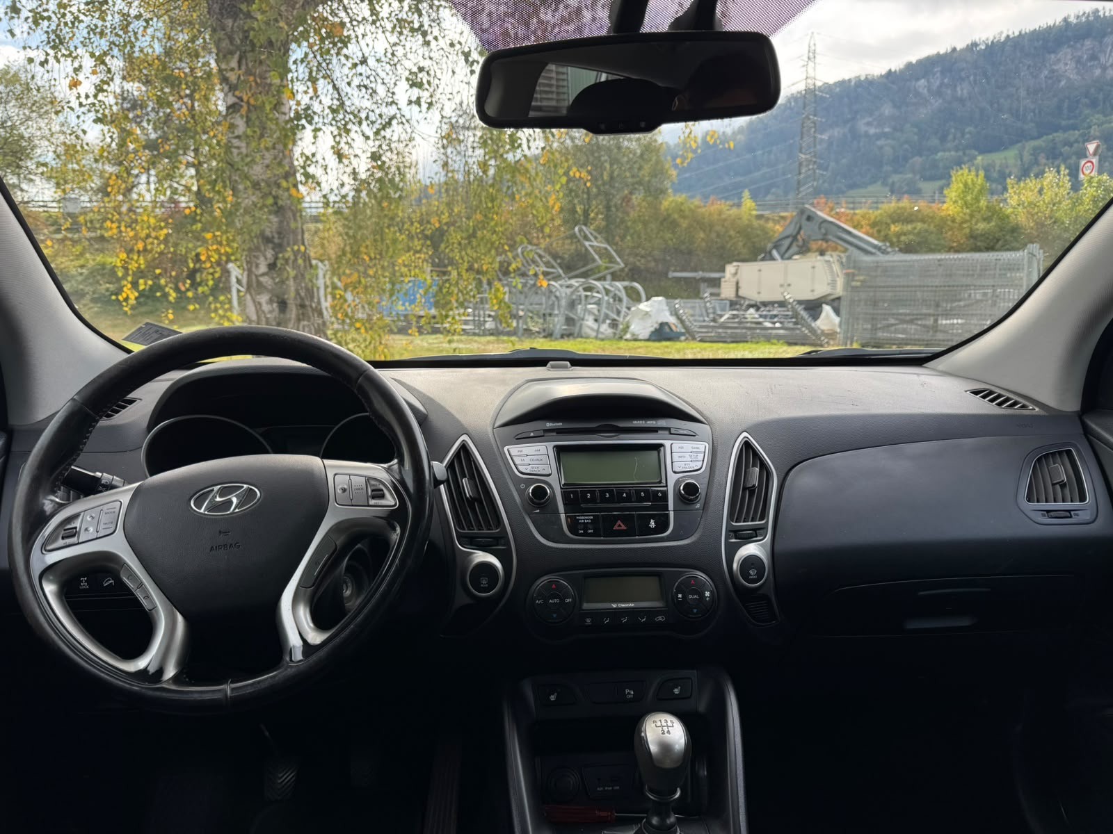HYUNDAI iX 35 2.0 CRDi Premium 4WD-image-12