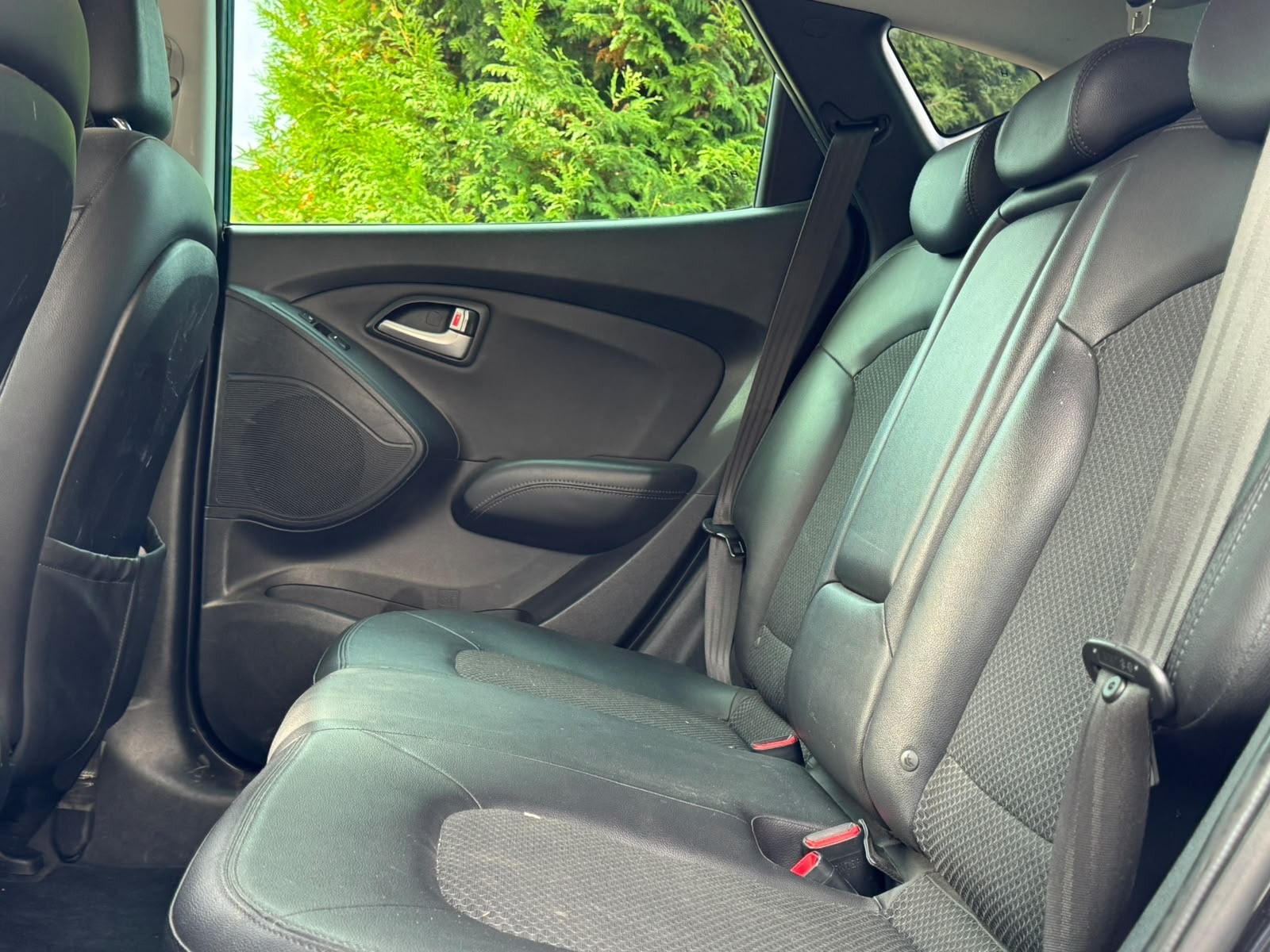 HYUNDAI iX 35 2.0 CRDi Premium 4WD-image-11