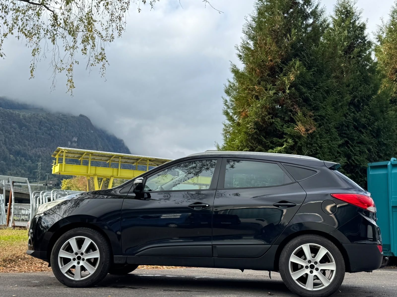 HYUNDAI iX 35 2.0 CRDi Premium 4WD-image-5
