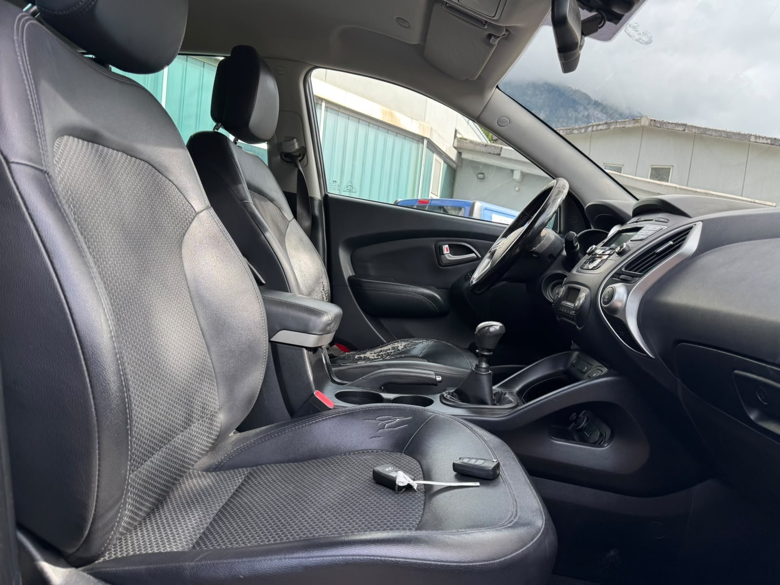 HYUNDAI iX 35 2.0 CRDi Premium 4WD-image-10