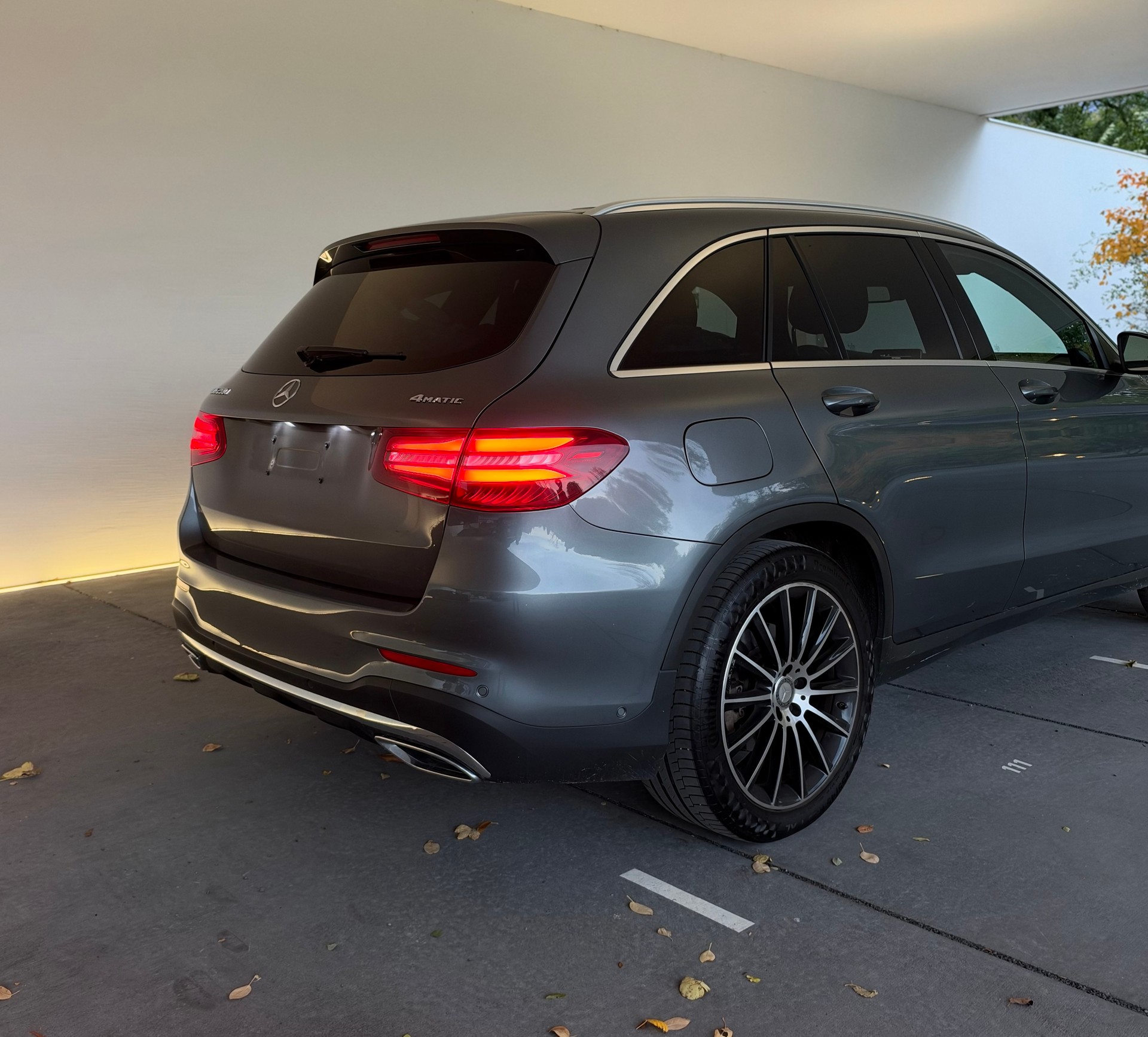 MERCEDES-BENZ GLC 250 d AMG Line 4Matic 9G-Tronic-image-7