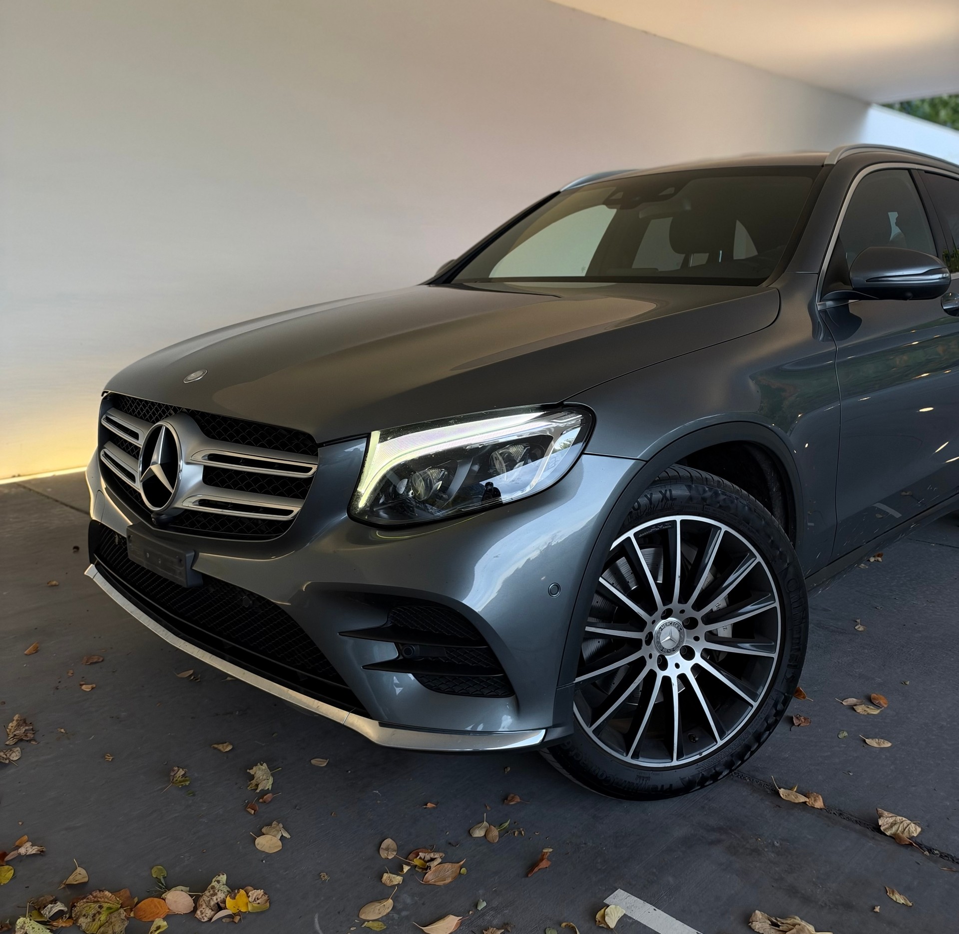MERCEDES-BENZ GLC 250 d AMG Line 4Matic 9G-Tronic-image-1