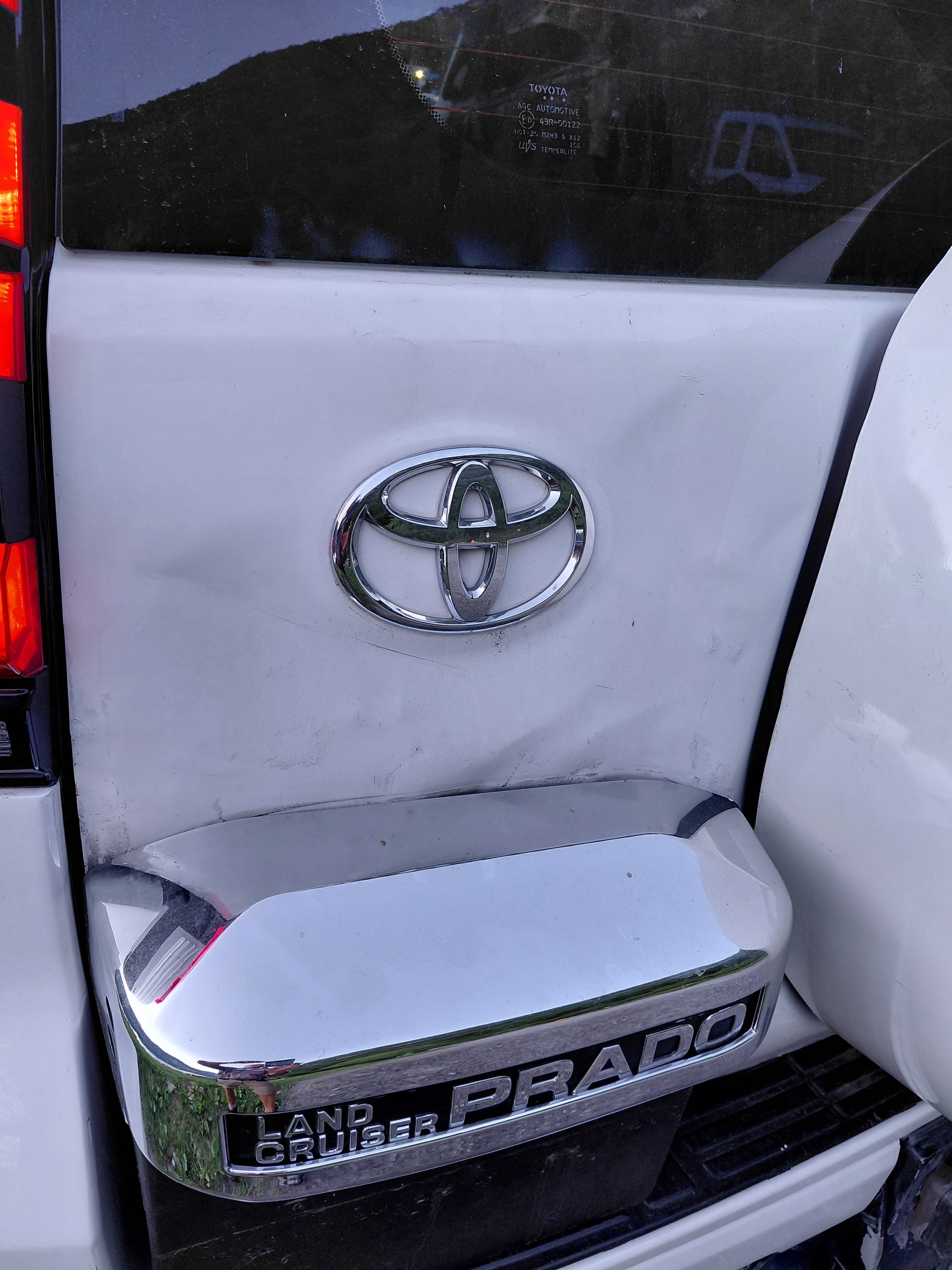 TOYOTA Land Cruiser 3.0 TD Linea-image-6