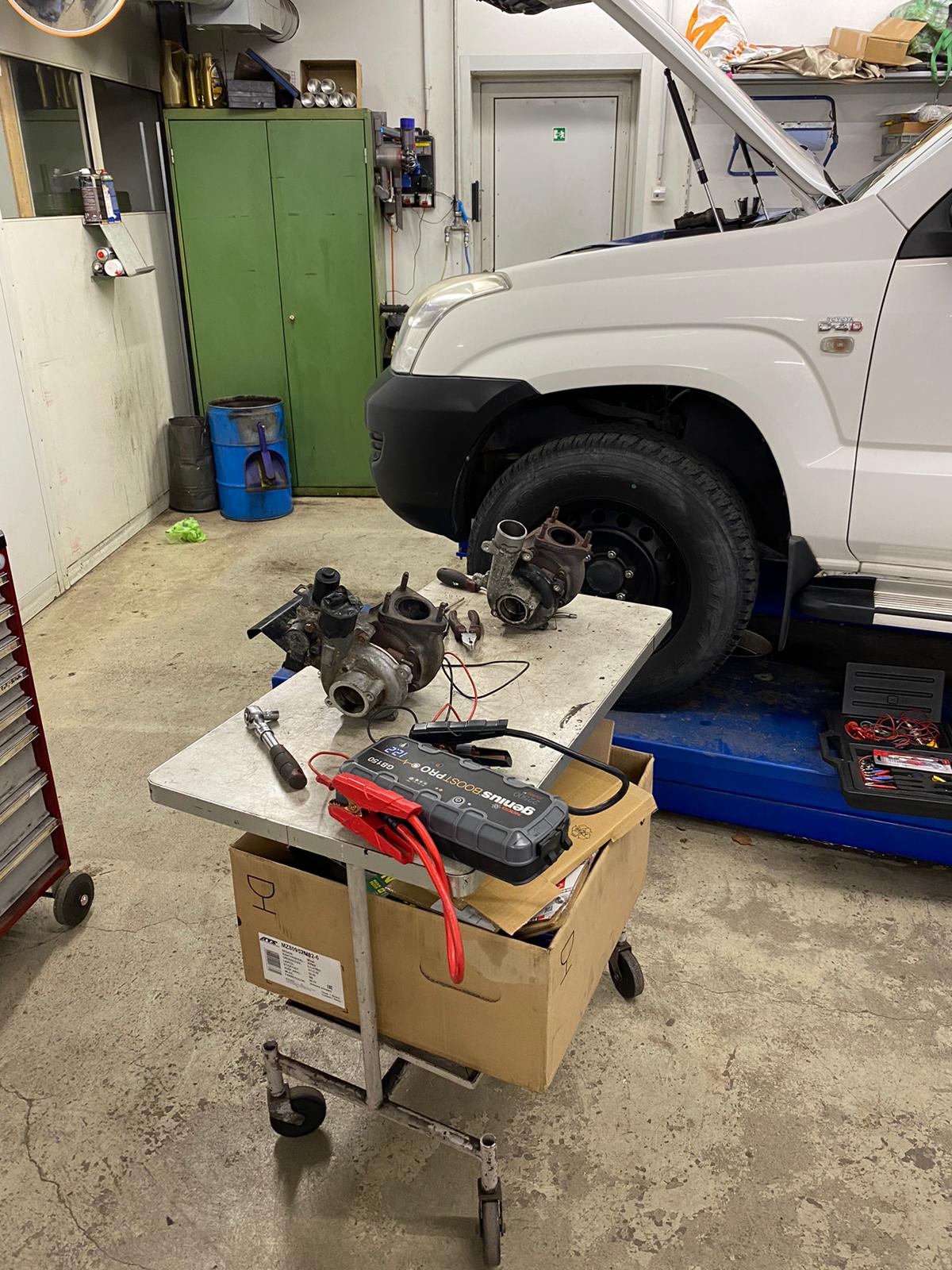 TOYOTA Land Cruiser 3.0 TD Linea-image-4