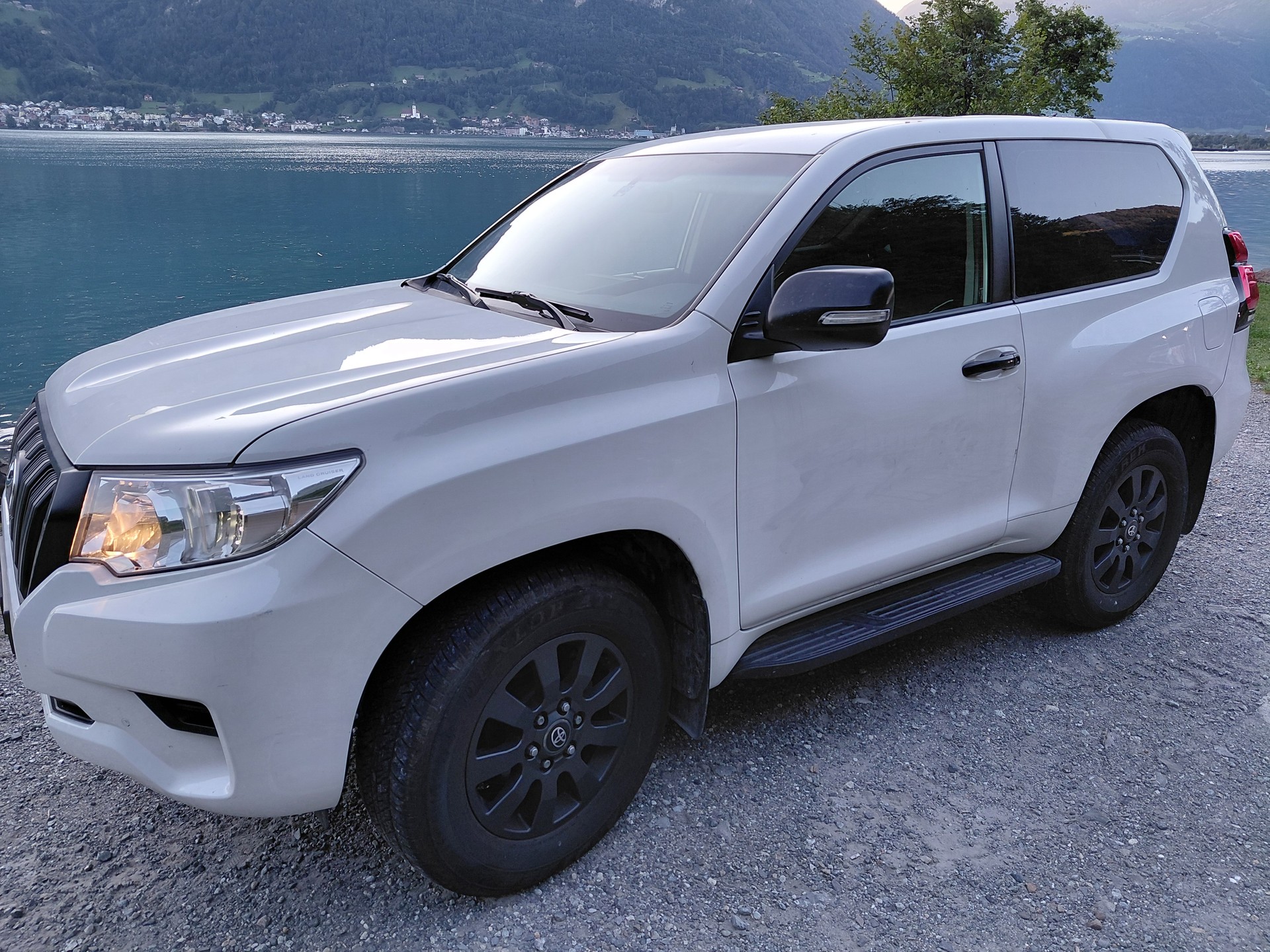 TOYOTA Land Cruiser 3.0 TD Linea-image-1