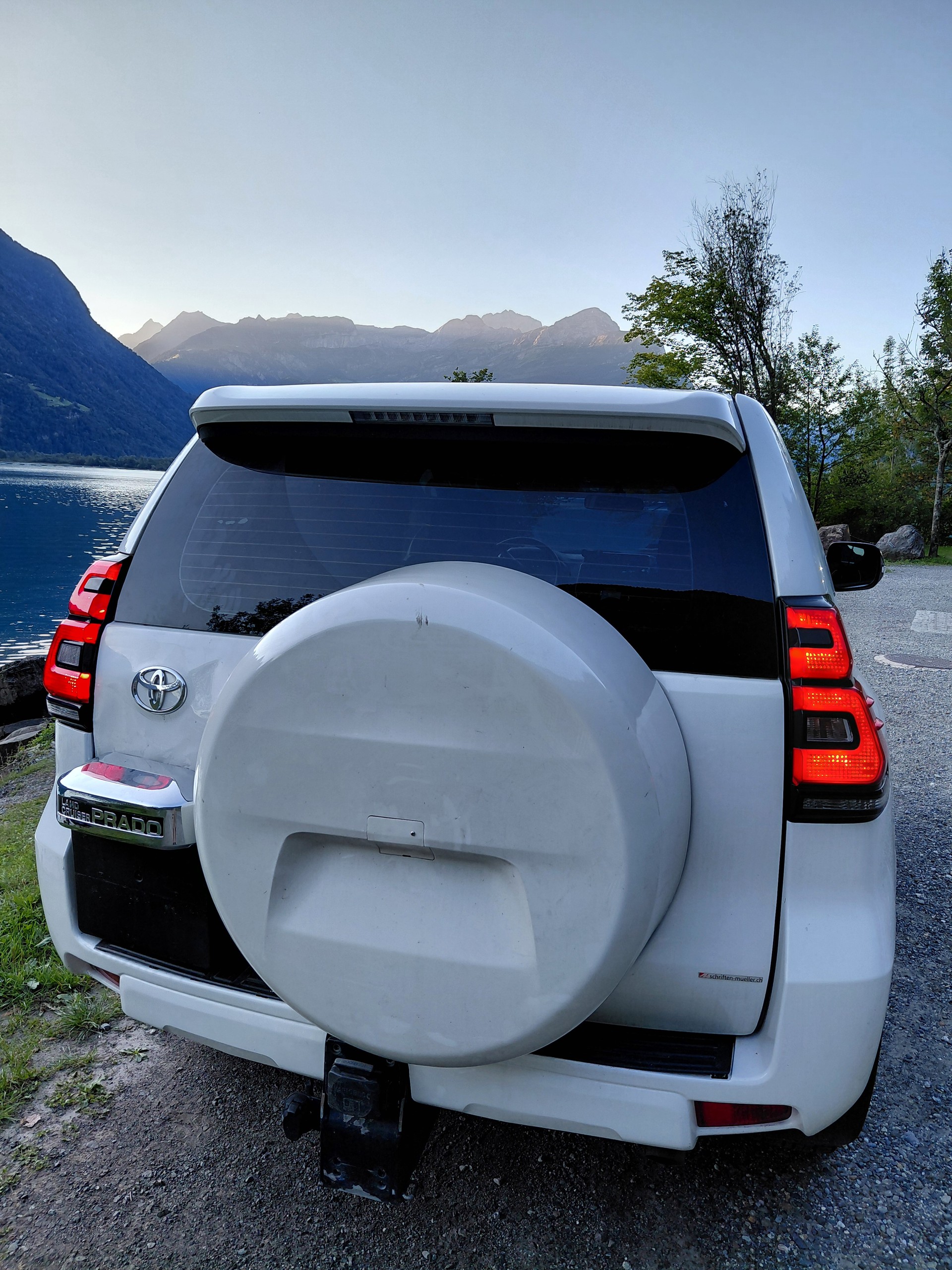 TOYOTA Land Cruiser 3.0 TD Linea-image-5