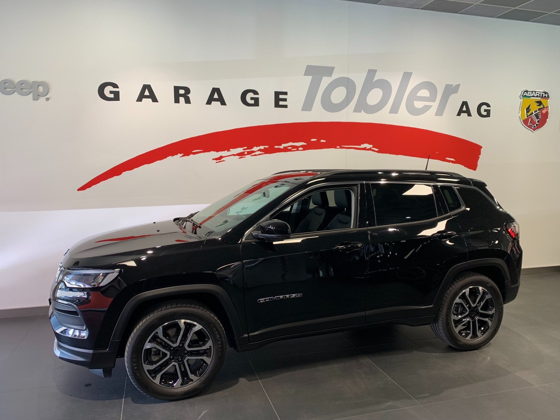 JEEP Compass 1.3 T PHEV Swiss Limited Plus AWD-image-3