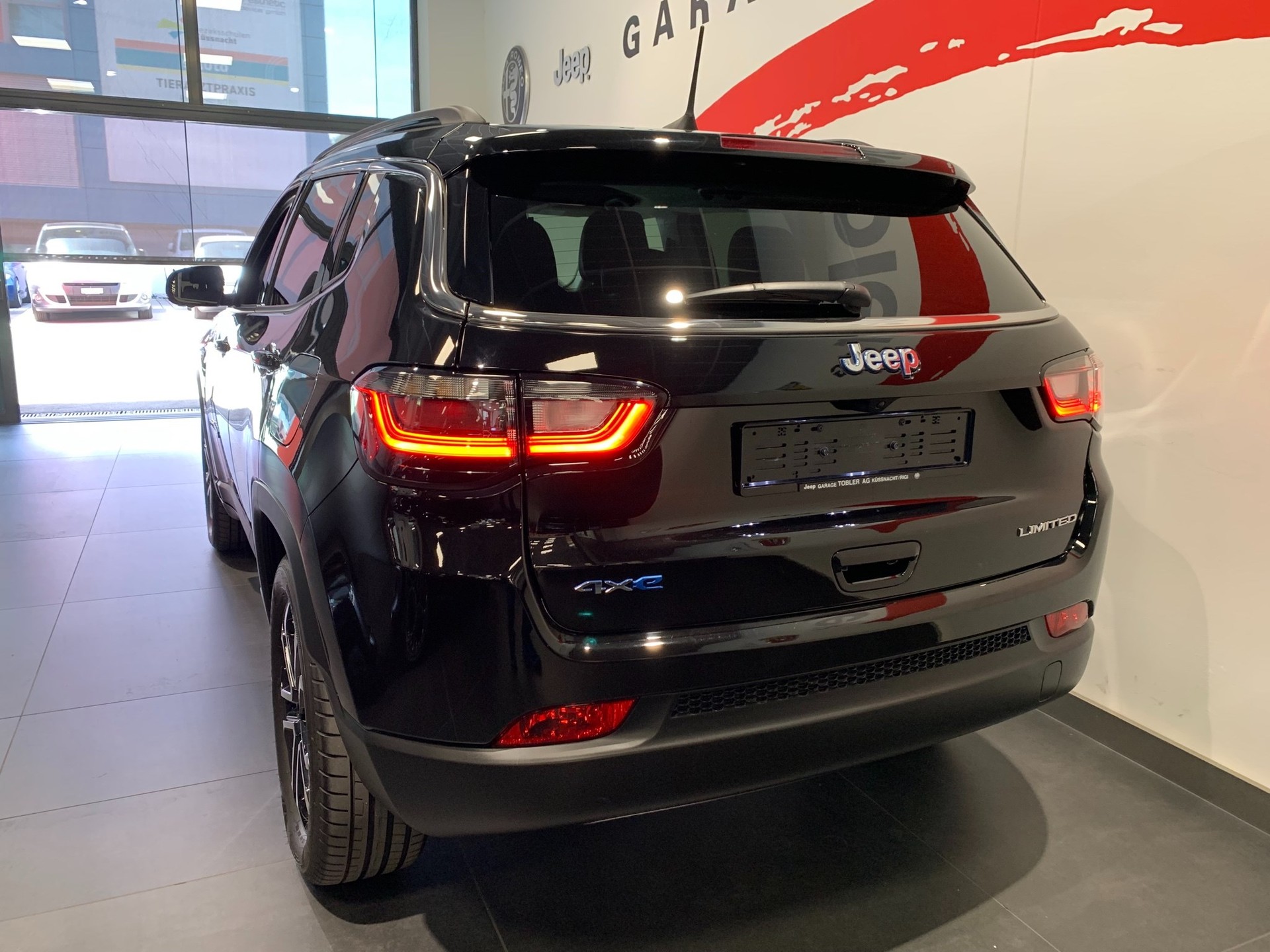 JEEP Compass 1.3 T PHEV Swiss Limited Plus AWD-image-10