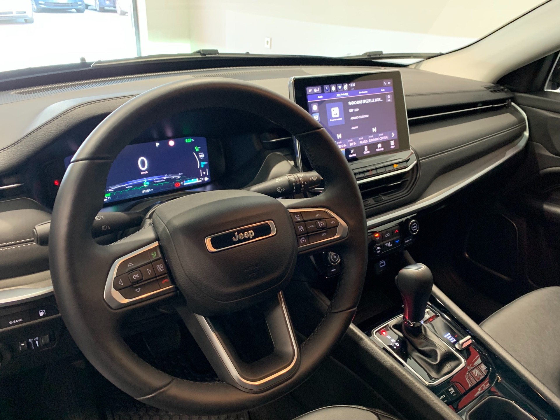 JEEP Compass 1.3 T PHEV Swiss Limited Plus AWD-image-6