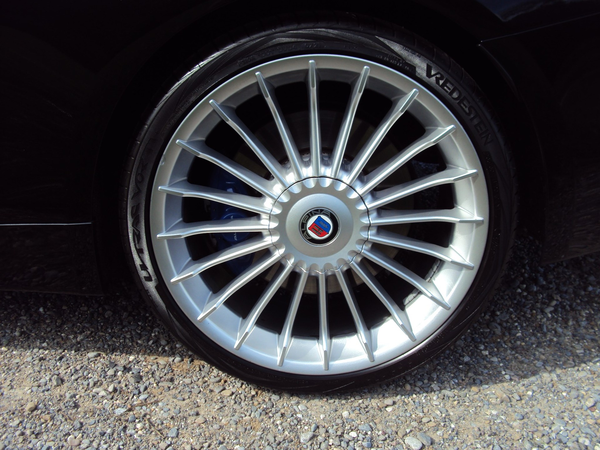 BMW-ALPINA B4 BiTurbo Coupé 3.0 xDrive Switch-Tronic-image-9